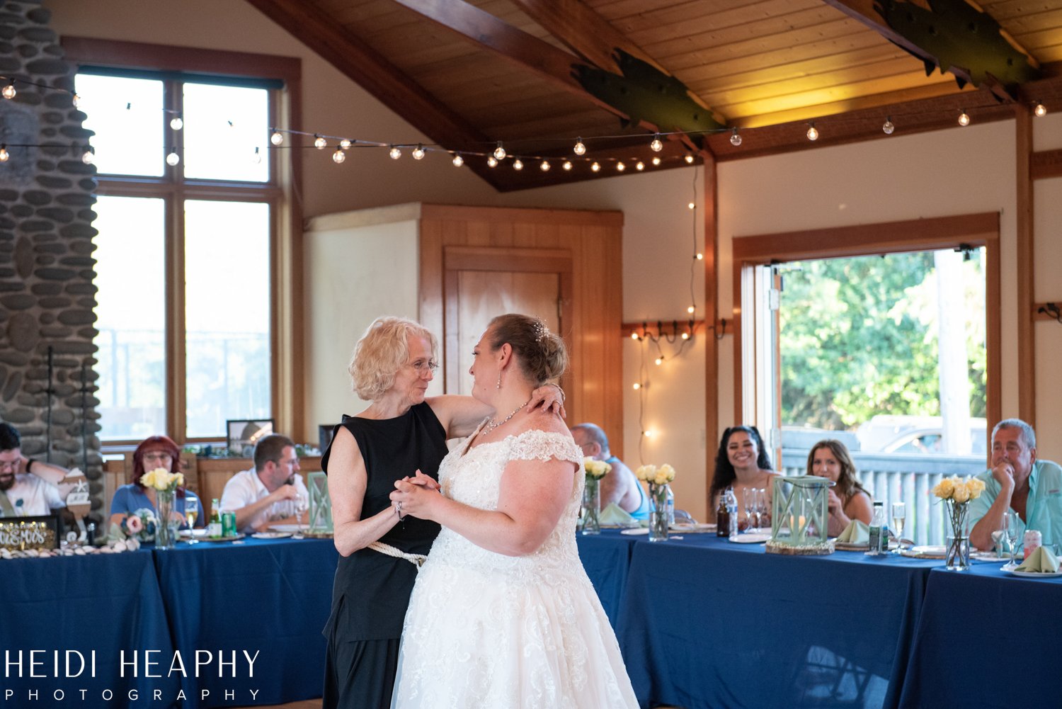 Cannon Beach Wedding, Cannon Beach Photographer, Oregon Coast Photographer, Cannon Beach-90.jpg