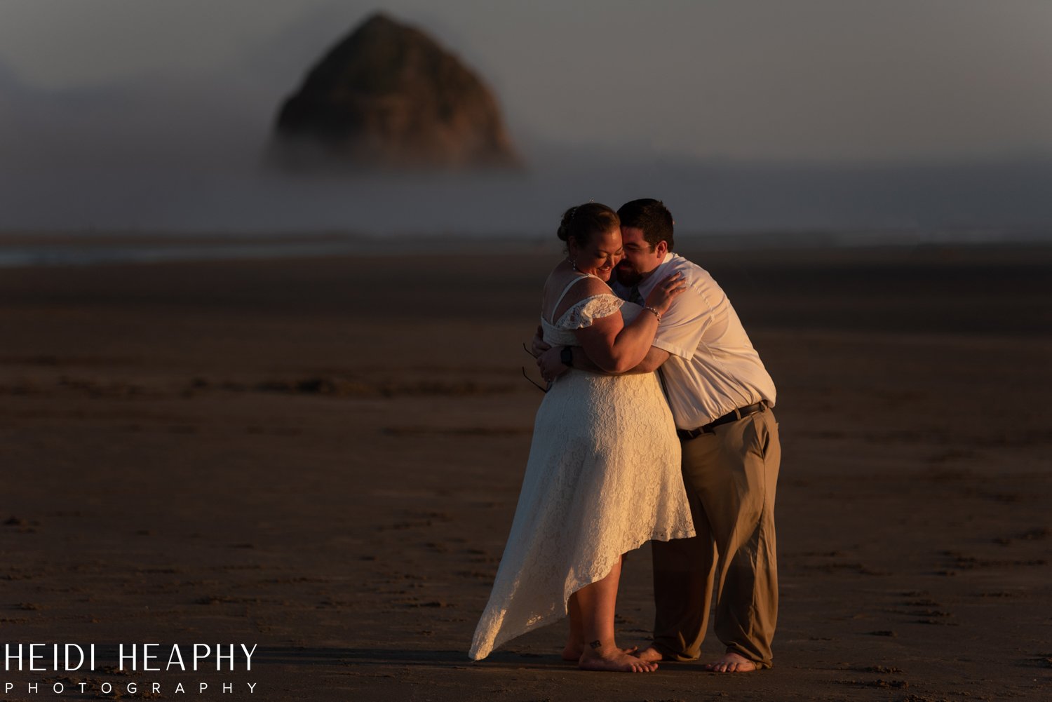 Cannon Beach Wedding, Cannon Beach Photographer, Oregon Coast Photographer, Cannon Beach-98.jpg