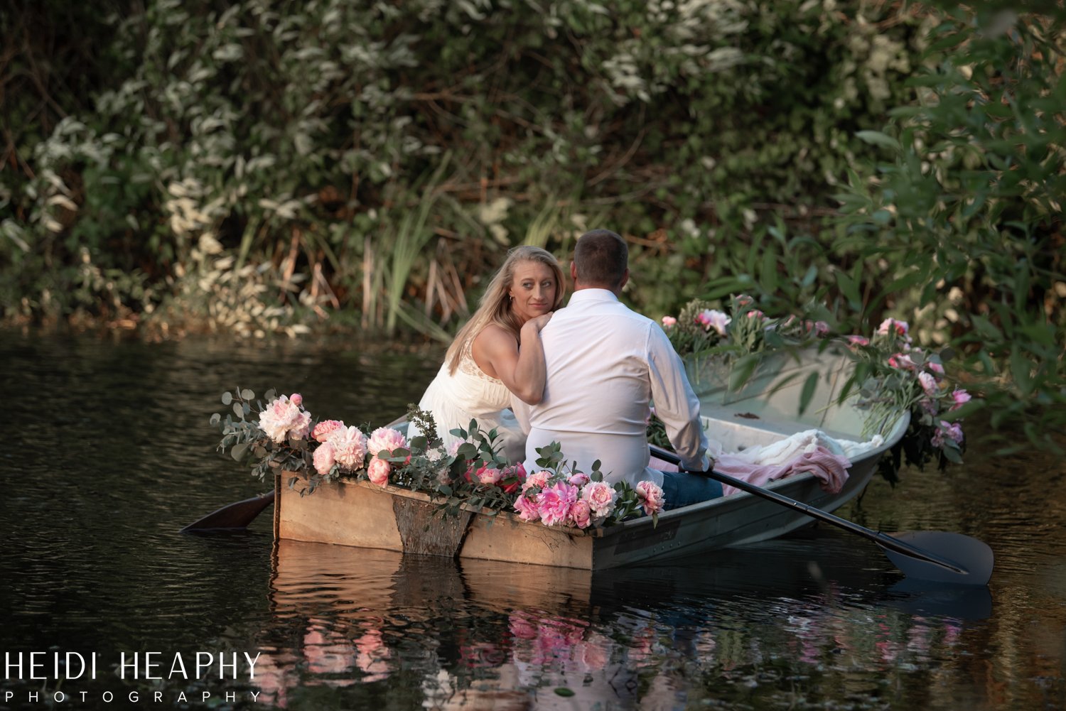 Hillsboro Elopement, Oregon Elopement, Portland Elopement, Boat Elopement, Oregon Wedding Photographer-51.jpg