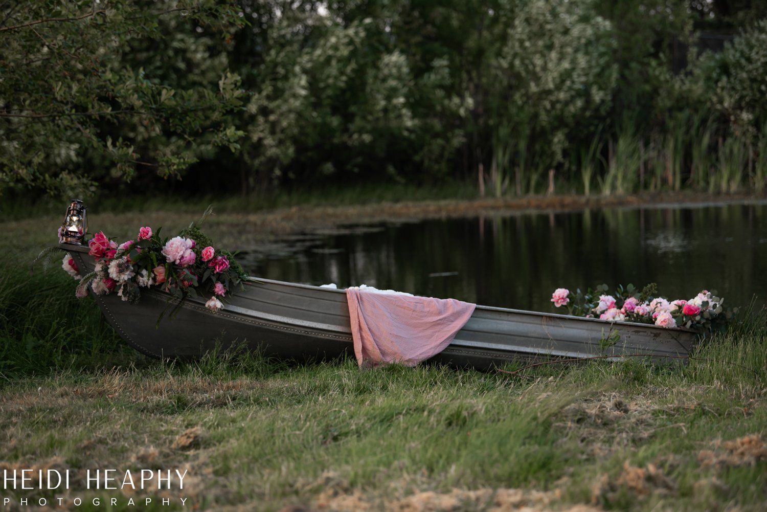 Hillsboro Elopement, Oregon Elopement, Portland Elopement, Boat Elopement, Oregon Wedding Photographer-56.jpg