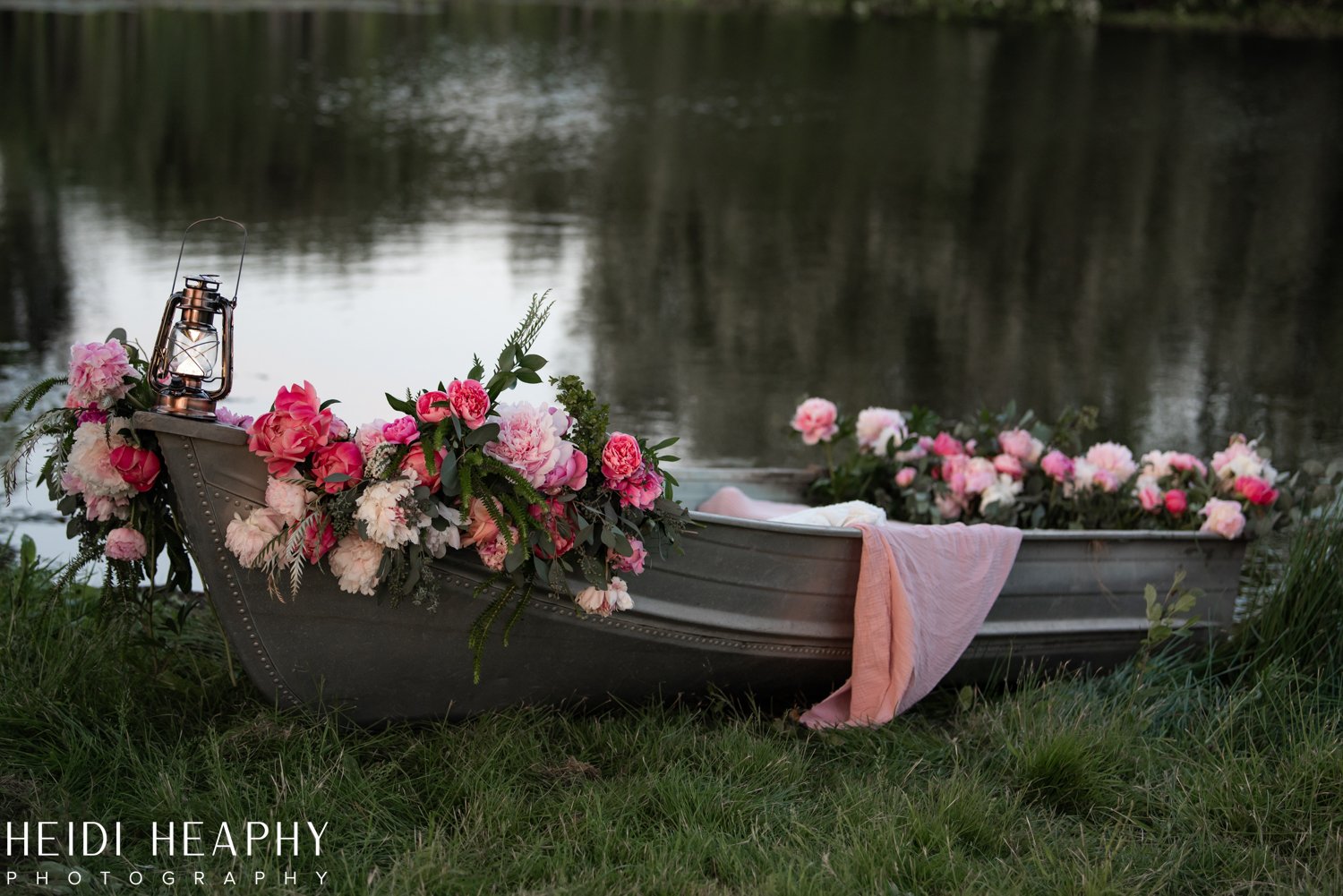 Hillsboro Elopement, Oregon Elopement, Portland Elopement, Boat Elopement, Oregon Wedding Photographer-65.jpg