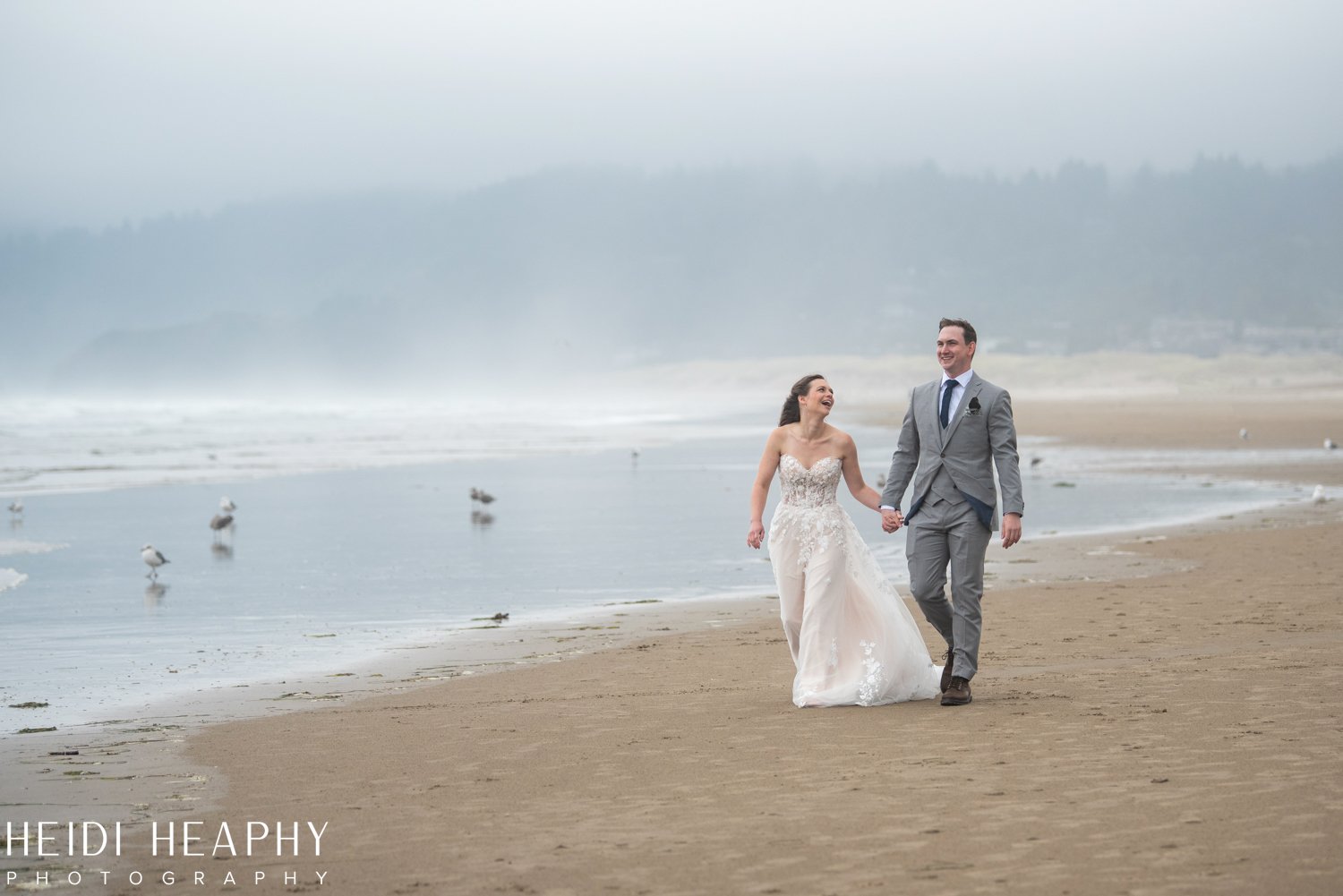 Cannon Beach Wedding, Cannon Beach, Cannon Beach Photographer, Oregon Coast Wedding, Oregon Coast Photographer_17.jpg