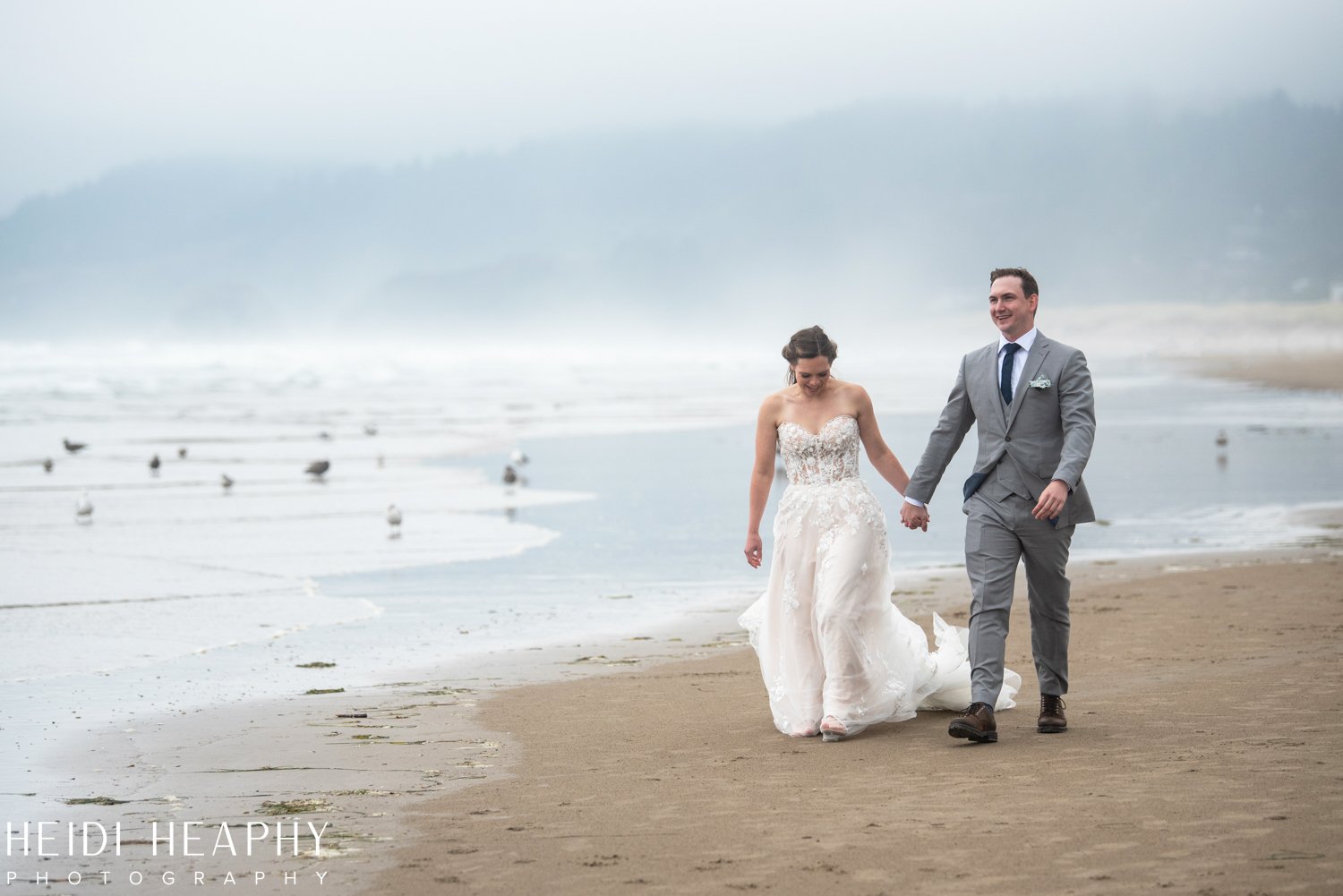 Cannon Beach Wedding, Cannon Beach, Cannon Beach Photographer, Oregon Coast Wedding, Oregon Coast Photographer_18.jpg