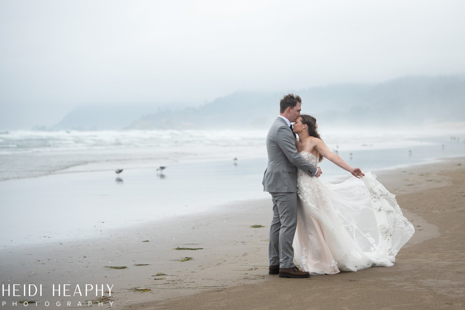 Cannon Beach Wedding, Cannon Beach, Cannon Beach Photographer, Oregon Coast Wedding, Oregon Coast Photographer_25.jpg