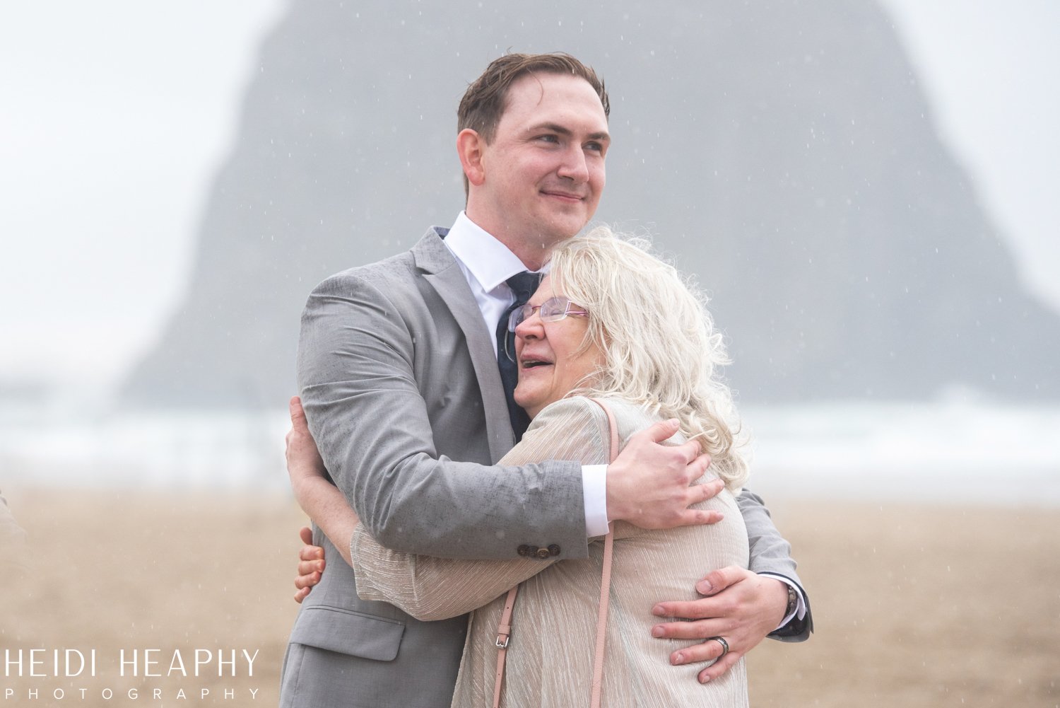 Cannon Beach Wedding, Cannon Beach, Cannon Beach Photographer, Oregon Coast Wedding, Oregon Coast Photographer_46.jpg