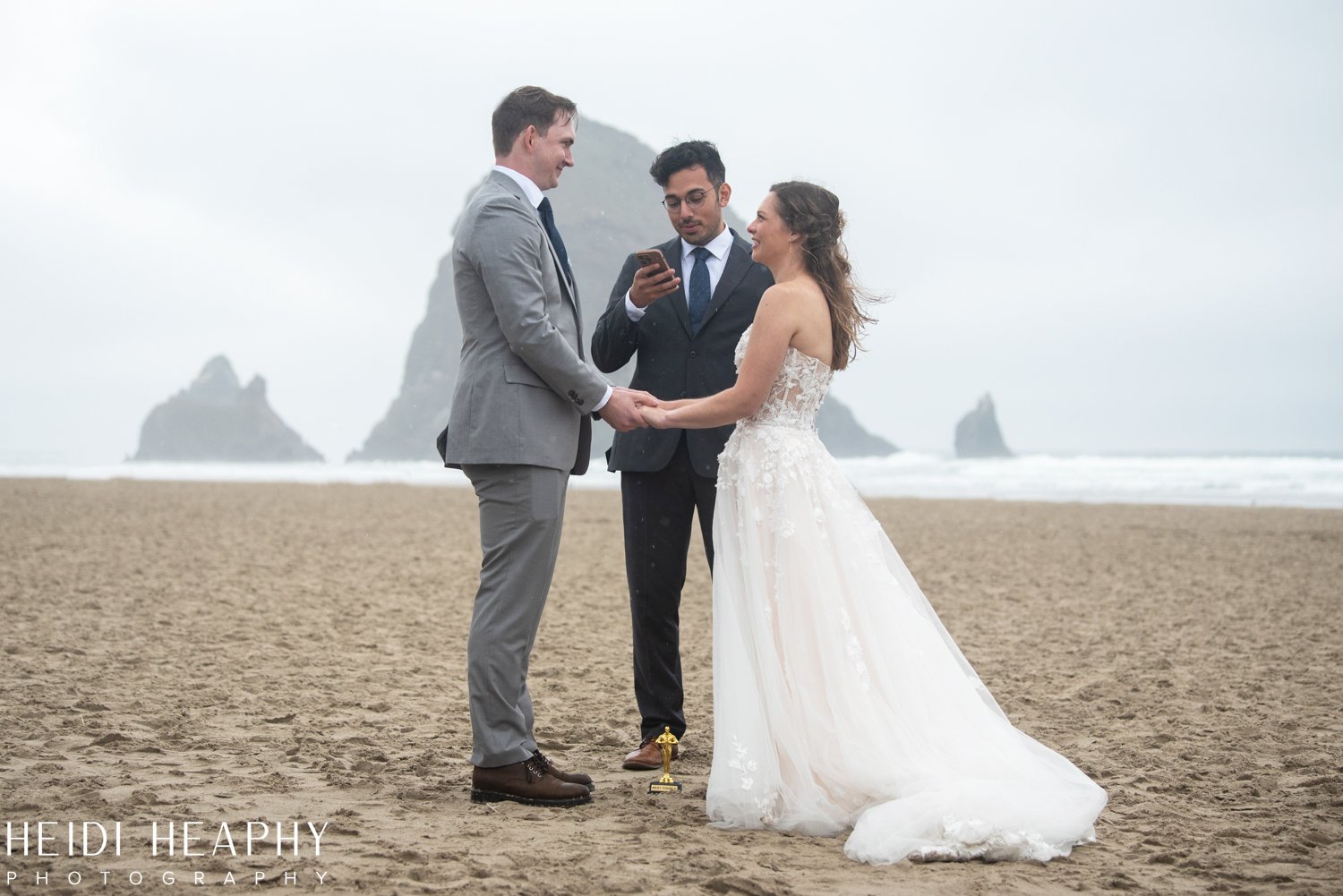 Cannon Beach Wedding, Cannon Beach, Cannon Beach Photographer, Oregon Coast Wedding, Oregon Coast Photographer_55.jpg