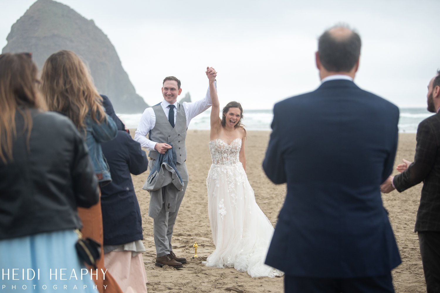 Cannon Beach Wedding, Cannon Beach, Cannon Beach Photographer, Oregon Coast Wedding, Oregon Coast Photographer_64.jpg