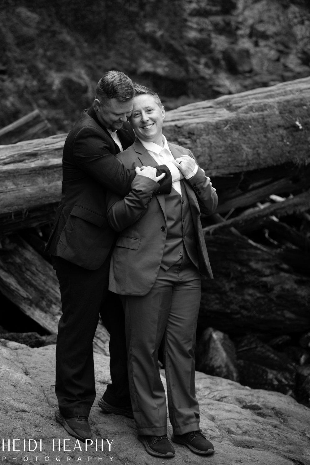 Oregon Coast elopement, Oregon Coast photographer, Oregon Coast wedding photographer_15.jpg