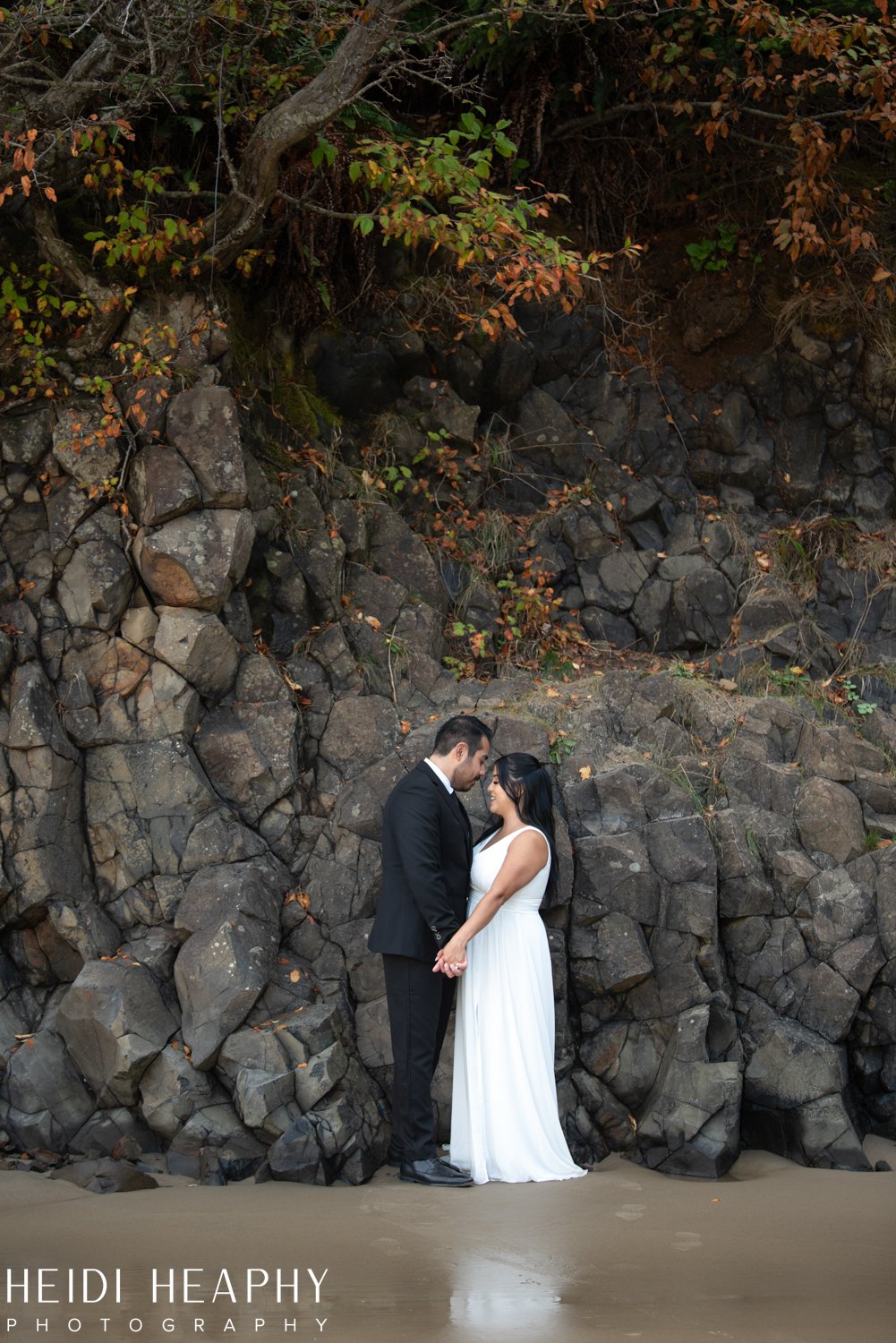 Cannon Beach photographer, Cannon Beach wedding, Oregon Coast wedding photographer_16.jpg