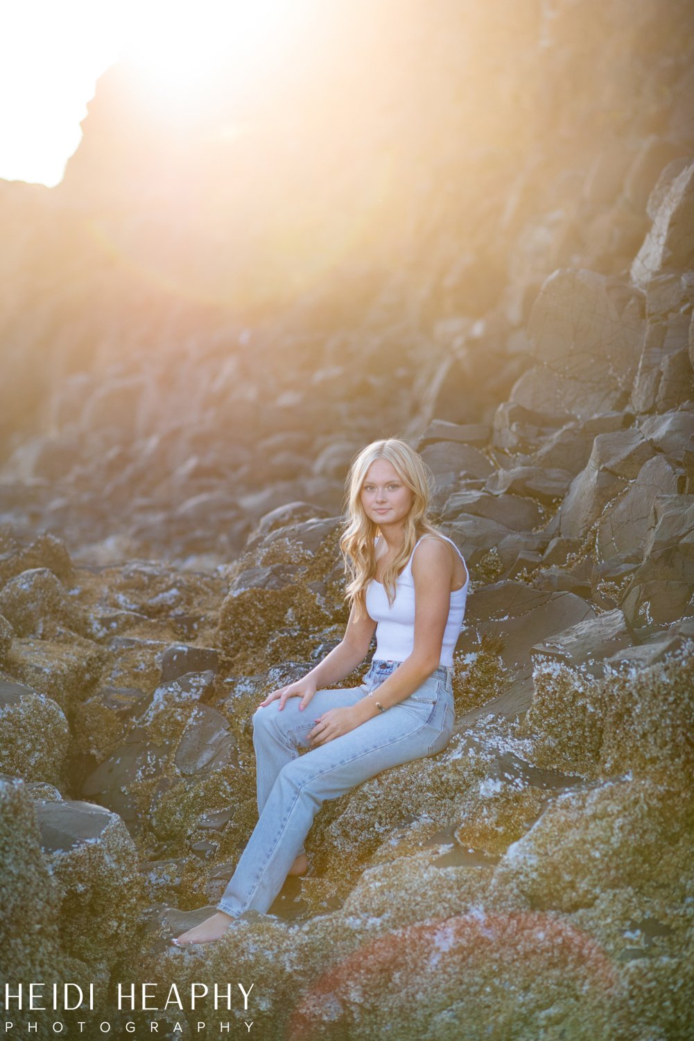 Cannon Beach Senior Photographer, Cannon Beach Photographer, Oregon Coast Senior Photographer, Oregon Coast Photographer -19.jpg