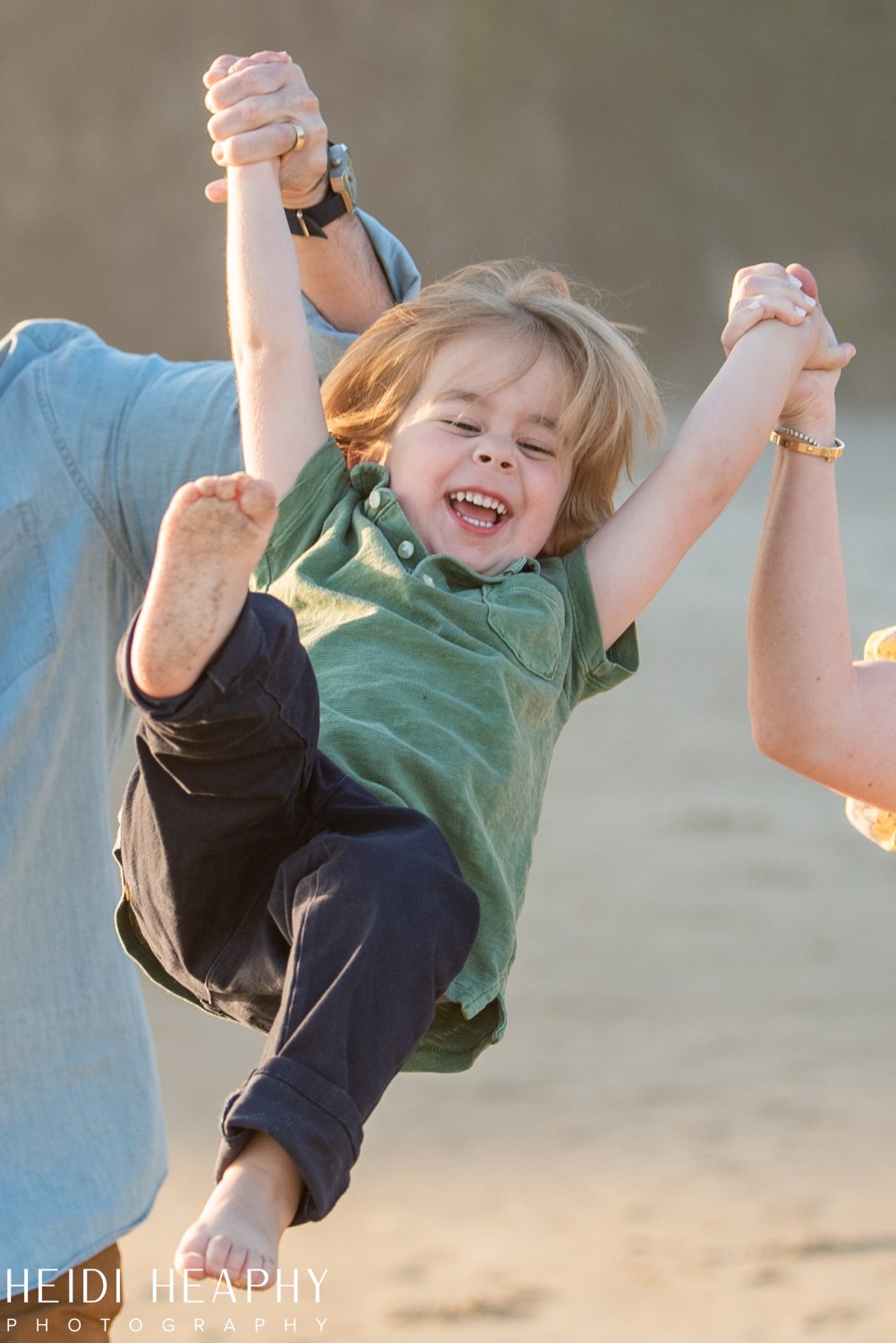 Cannon Beach Photographer, Cannon Beach, Oregon Coast Photographer, Oregon Coast, Cannon Beach Family Photographer_2.jpg