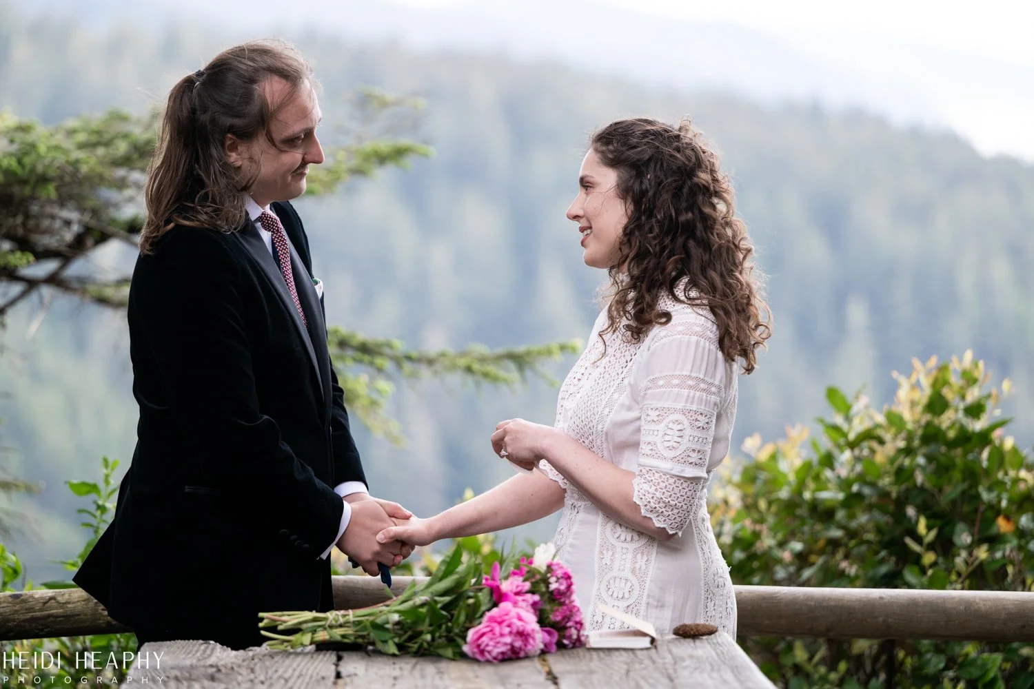 Oregon Coast Wedding, Oregon Coast Photographer, Cape Perpetua wedding, Yachats wedding, Yachats photographer_-22.jpg