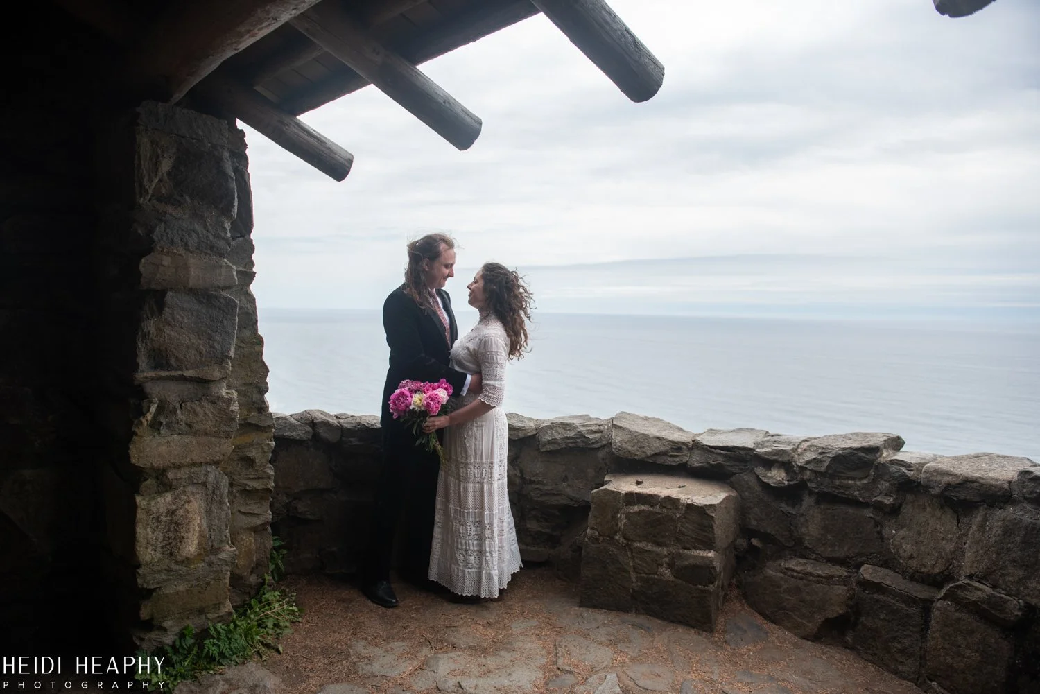 Oregon Coast Wedding, Oregon Coast Photographer, Cape Perpetua wedding, Yachats wedding, Yachats photographer_-39.jpg