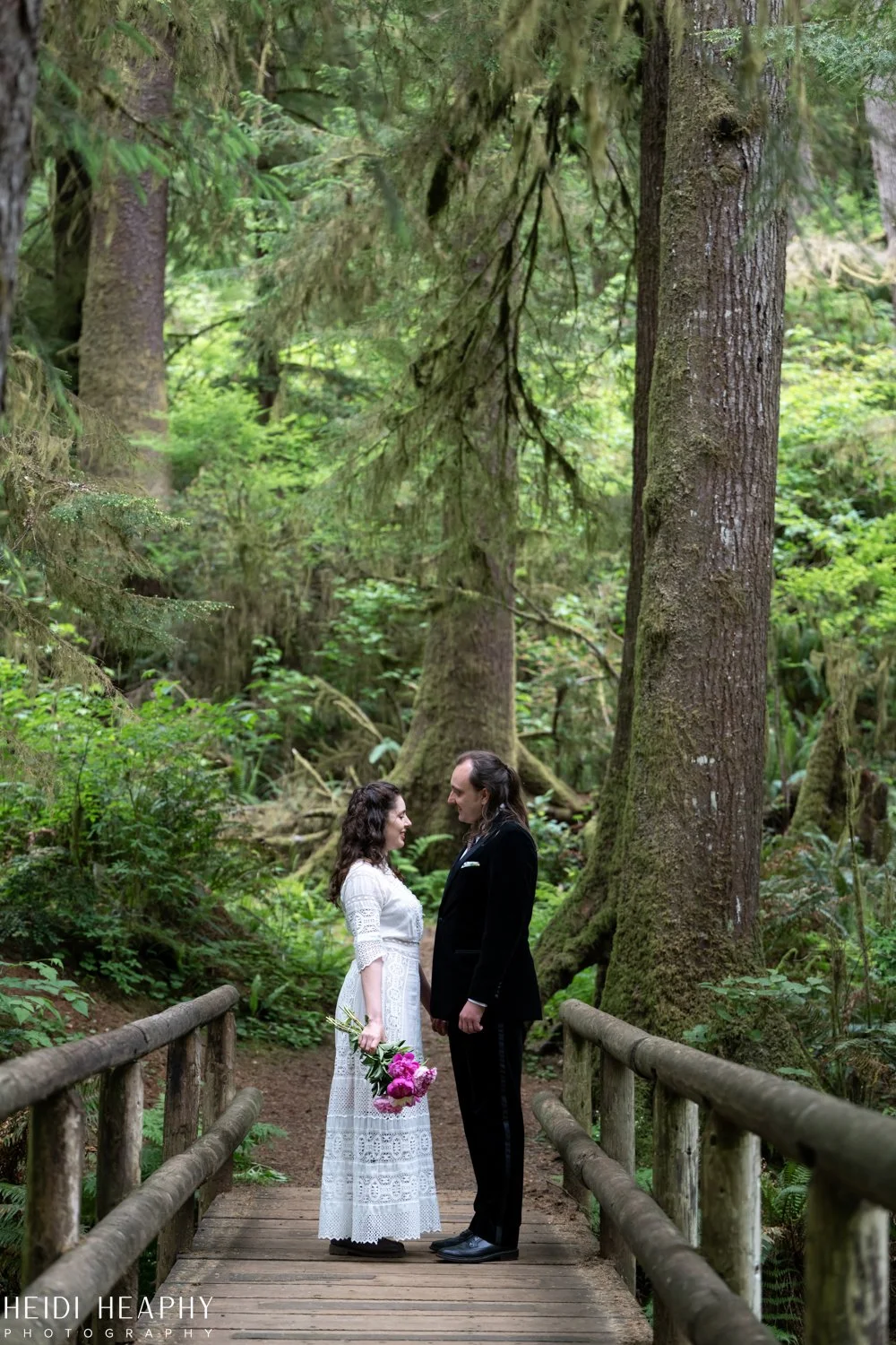 Oregon Coast Wedding, Oregon Coast Photographer, Cape Perpetua wedding, Yachats wedding, Yachats photographer_-49.jpg
