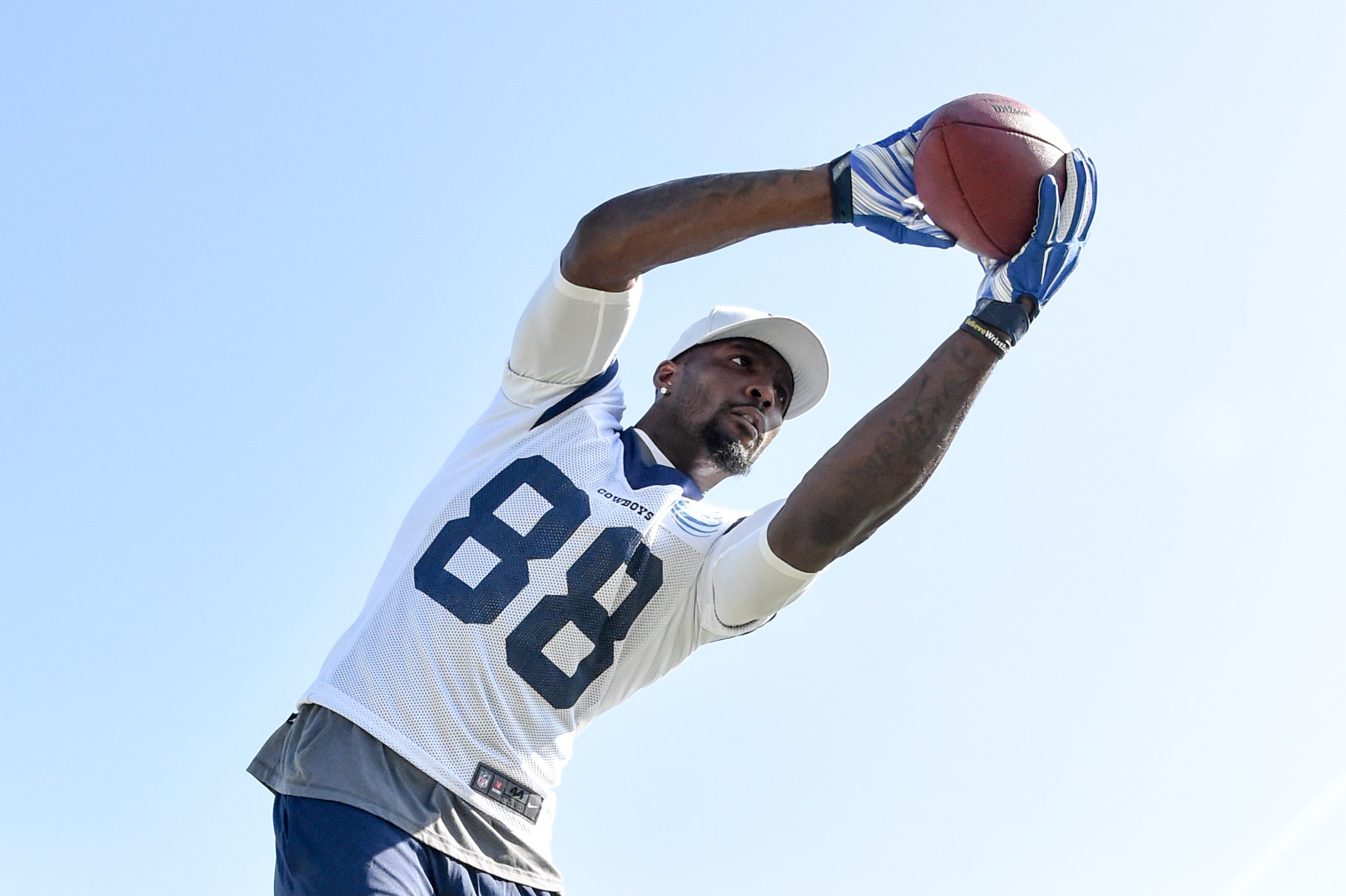 08062015_Training_Camp_Afternoon_Dez_Bryant_jj846.jpg