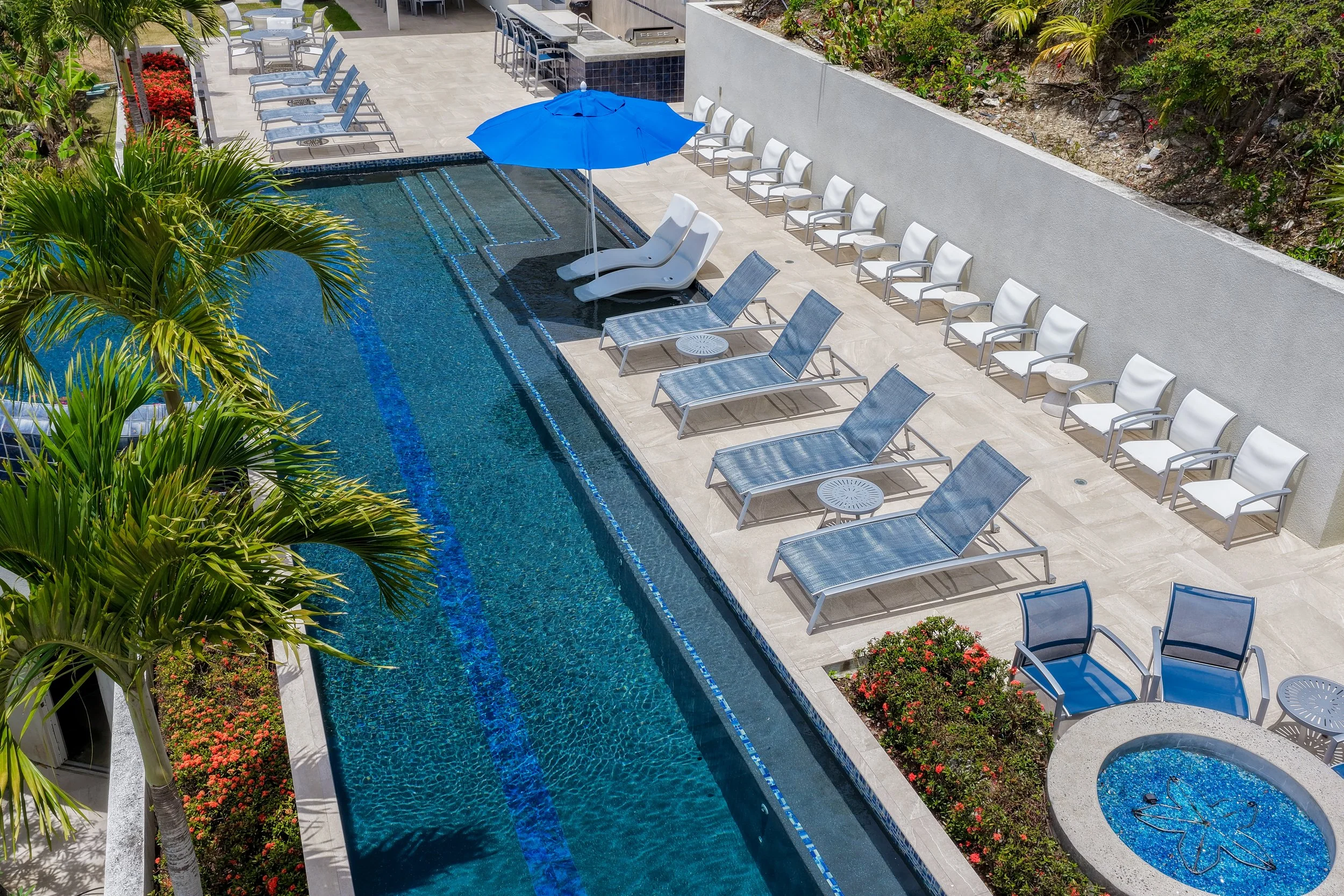 pool lounge chairs .jpg