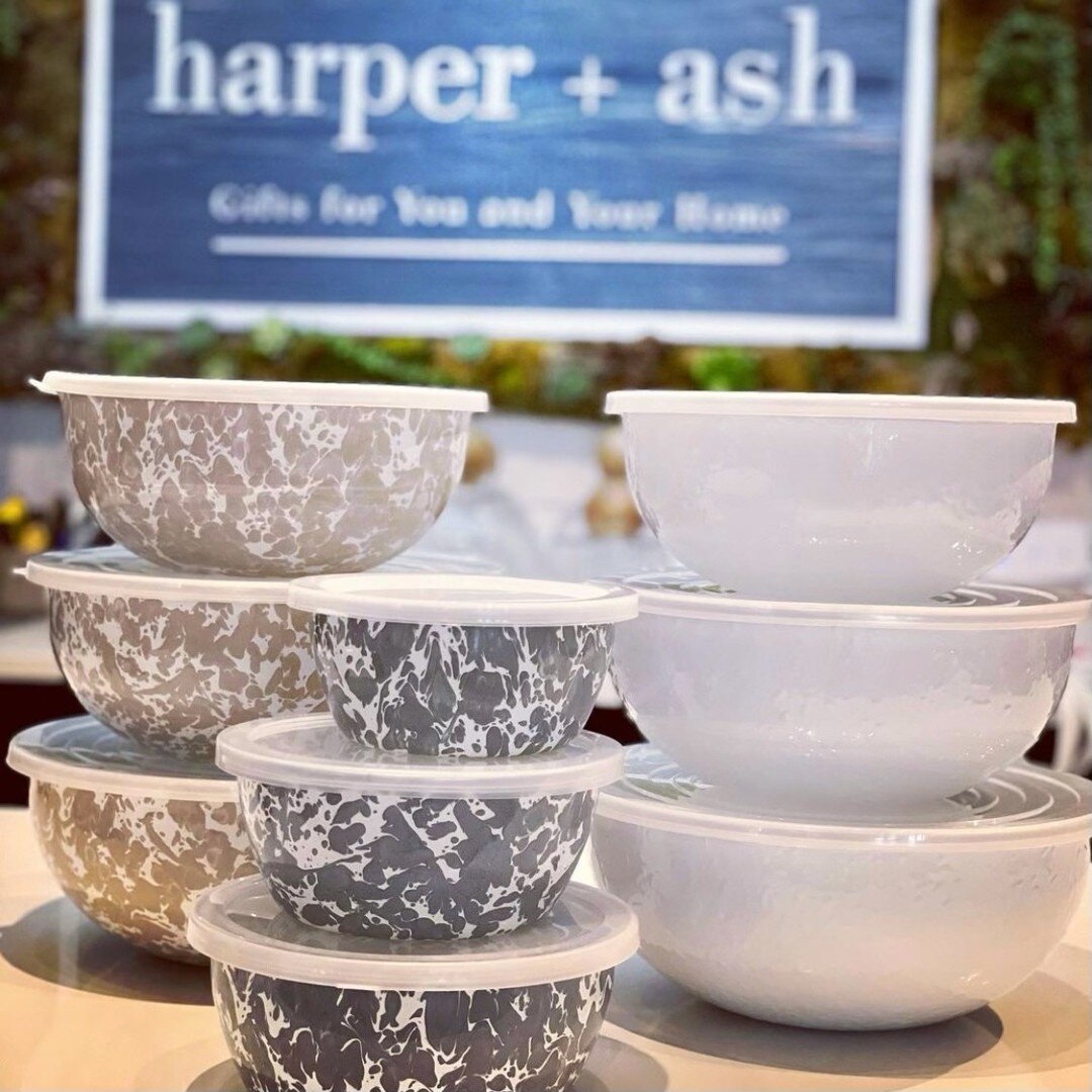 @harperandashhp have the gifts you need for Mother's Day! Stop in today to pick the perfect gift for anyone who is a Mom or Mom-To-Be 💕. They have Golden Rabbit Nesting Bowls (heat resistant AND dishwasher safe), gold and enamel bowls, decoupage tra