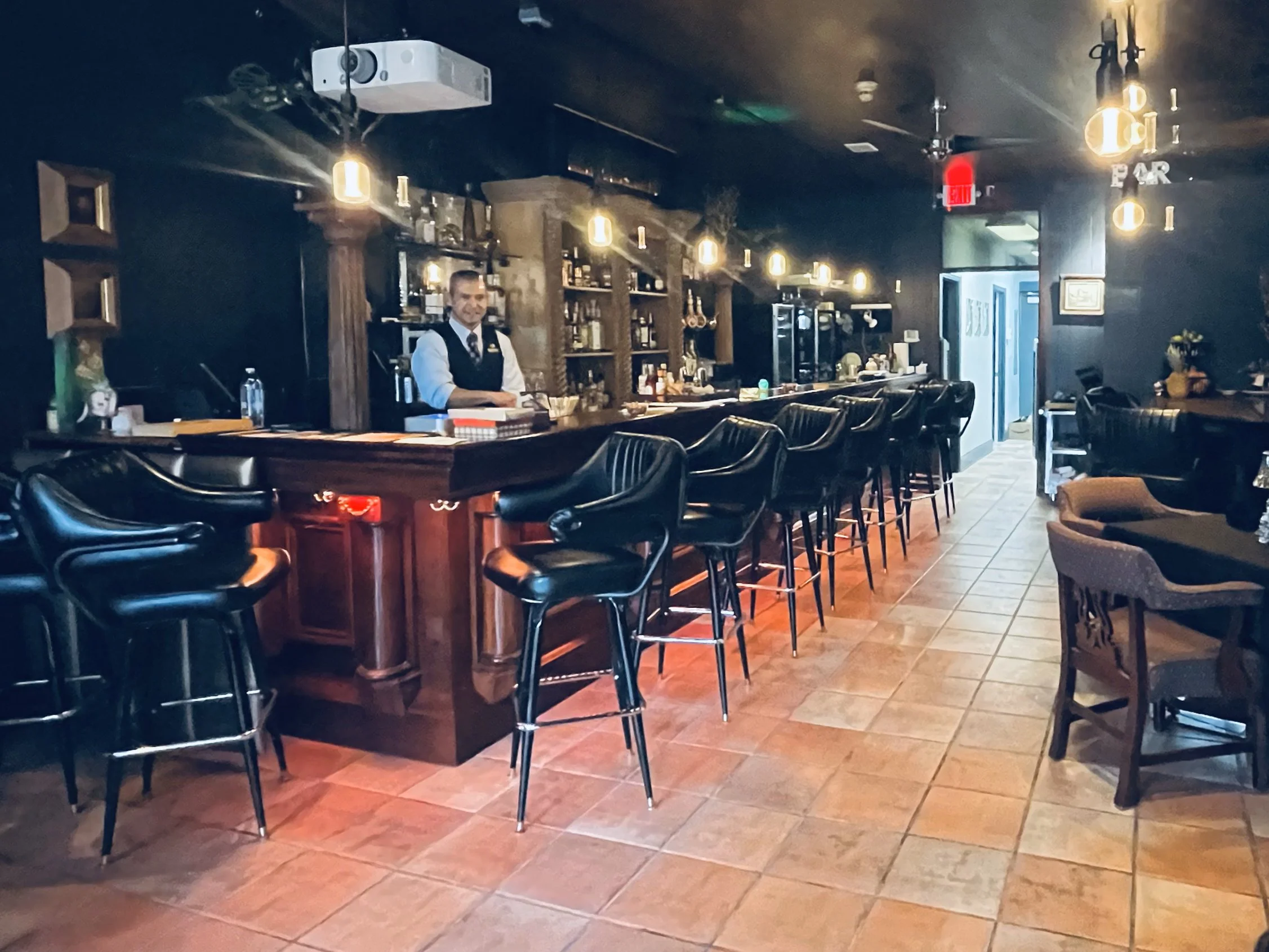 YANA'S SPEAKEASY (17).jpg