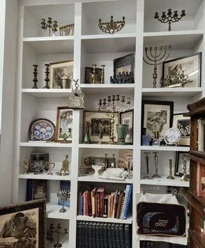 Ravinia Books, Antiques, etc.