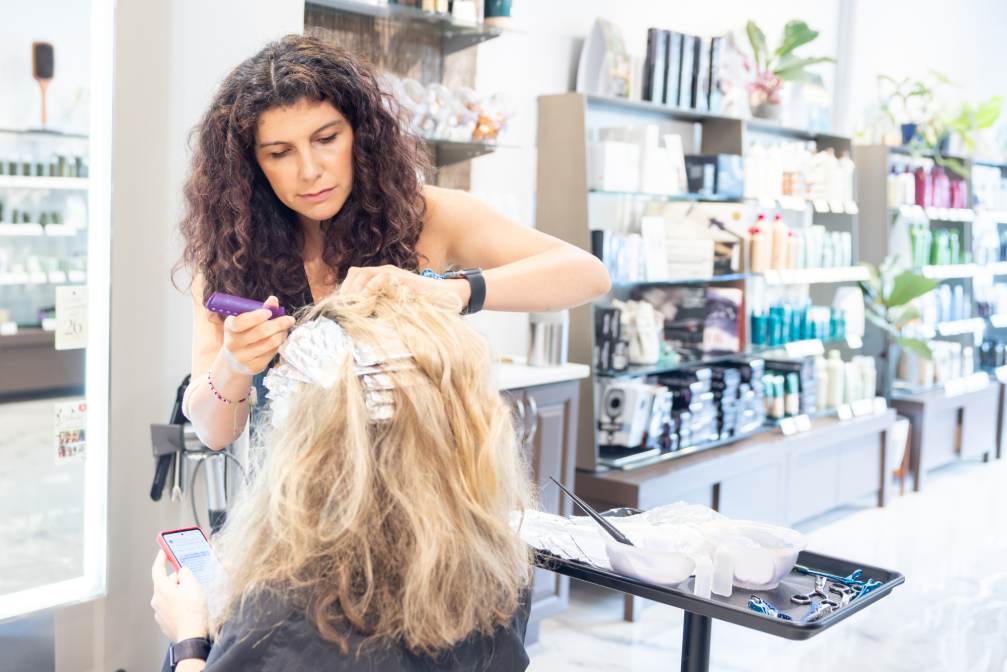 GORDON SALON (4).png