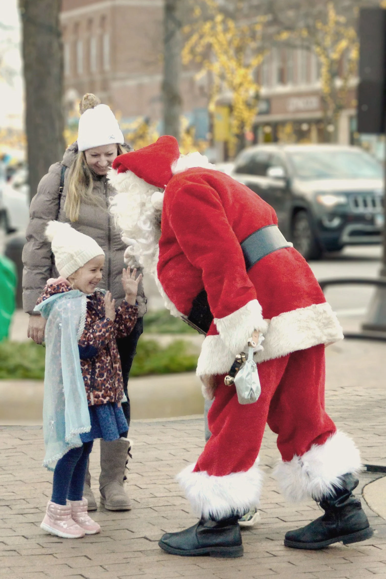 HOLIDAY LIGHTING 2025 (3).JPG