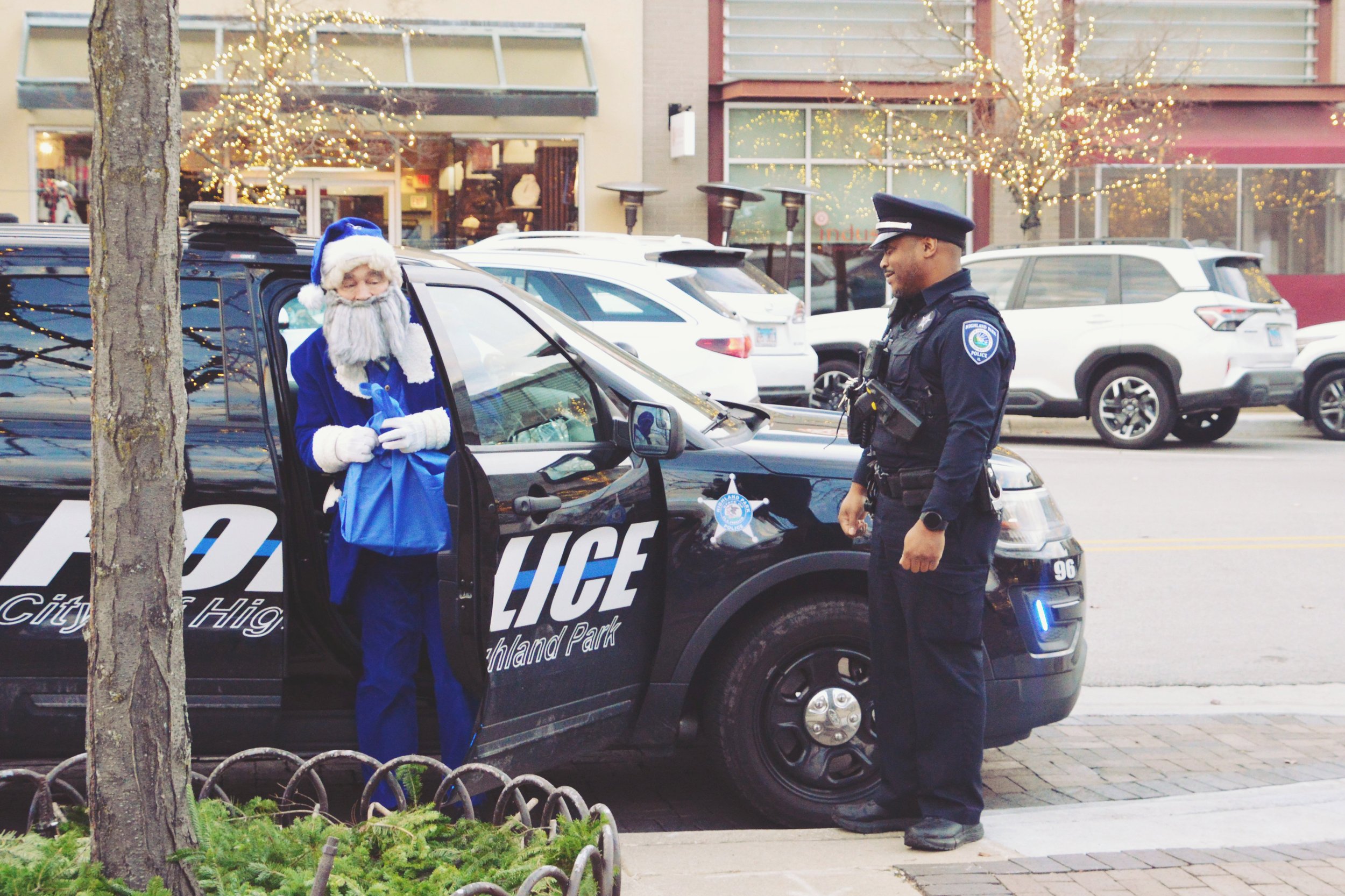 HOLIDAY LIGHTING 2025 (2).JPG