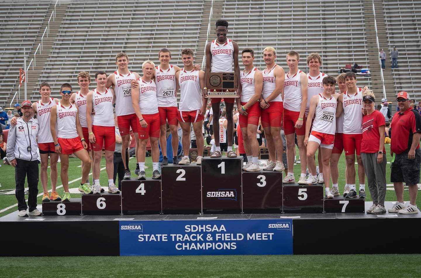 Noah and his team have clinched the South Dakota Class B State Track &amp; Field Championship for the second consecutive year! So proud of these boys! #GregoryGorillas &hearts;️🖤