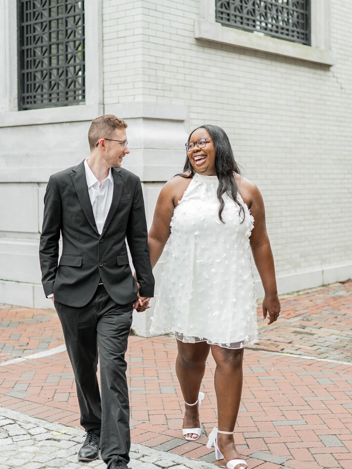 We JUST beat the rain to take these gorgeous engagement photos 🤩 

Savannah Photographer | Savannah Wedding Photography | Georgia Wedding Photographer
