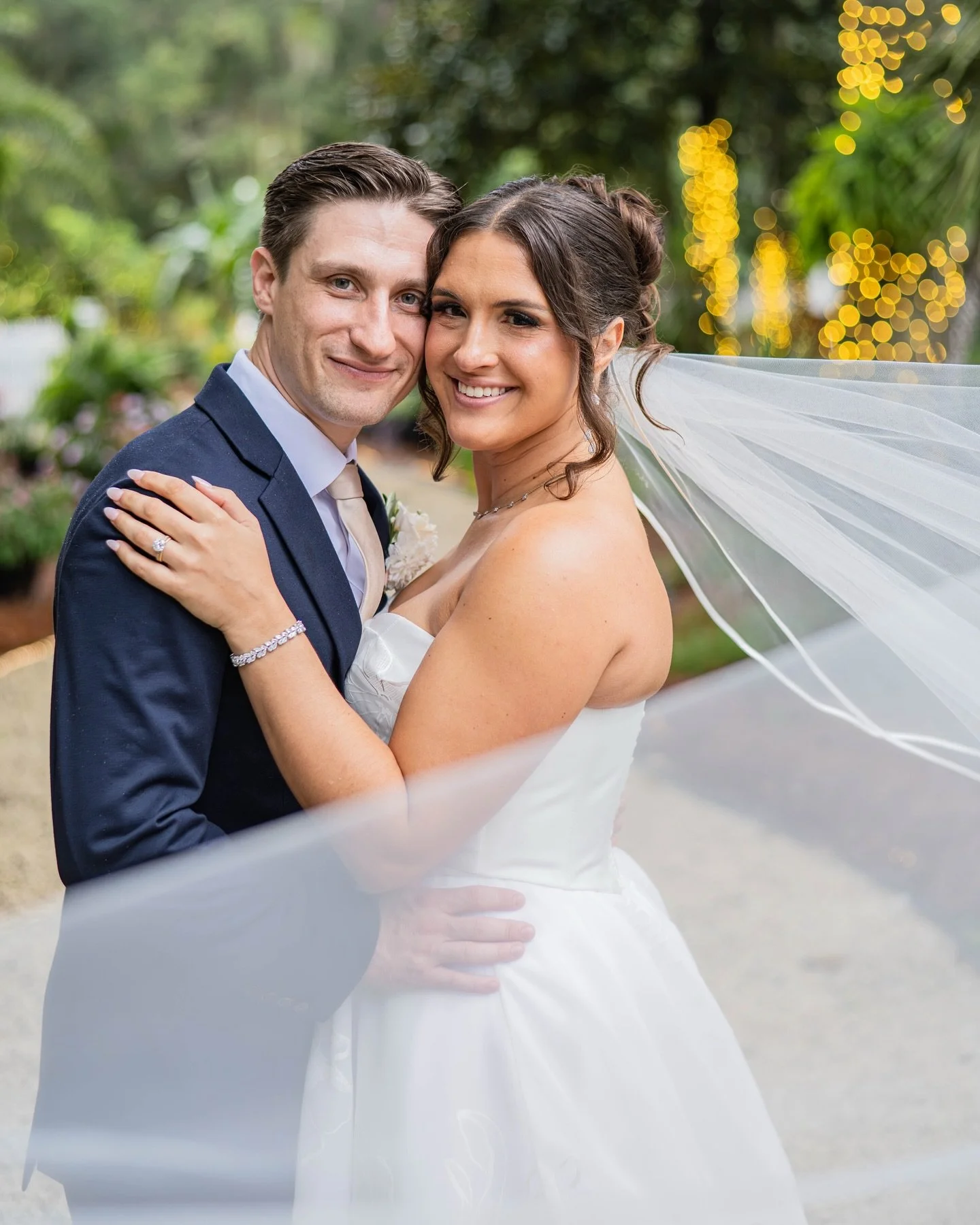 A perfect day celebrating Mr. &amp; Mrs. Antenucis ✨ These two embraced the weather despite the on and off rain all day and it made for some gorgeous photos!

I can&rsquo;t wait to share more of these two 🤩

Venue: @mackeyhousesavannah 
HMU: @galyag