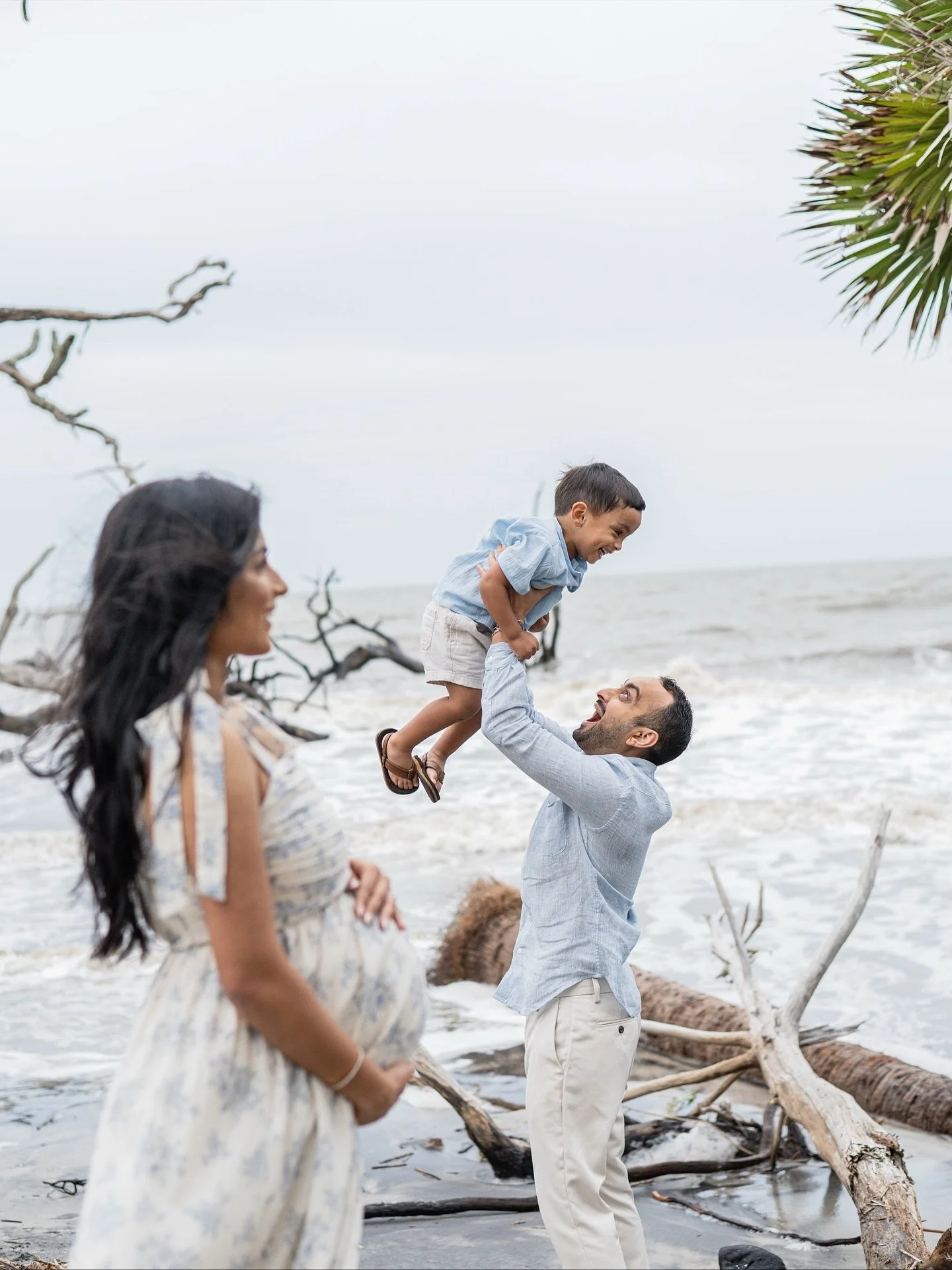 Party of 4 coming soon 🤩 Jekyll Island is such a special and gorgeous place for a maternity session!