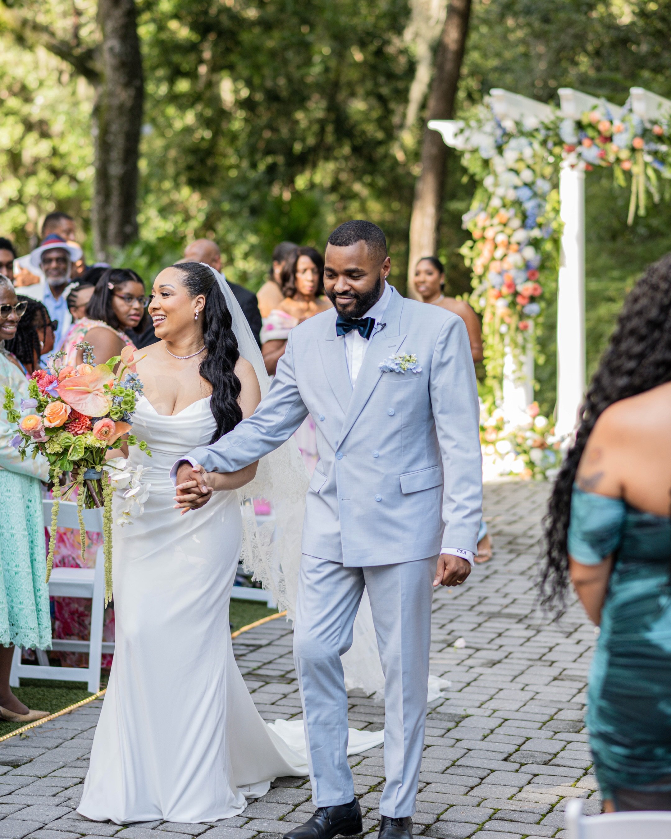 The magic behind your gallery isn&rsquo;t just one lens&hellip;it&rsquo;s two ✨

A second shooter is everything. While I&rsquo;m capturing the big moments, they&rsquo;re finding the in between ones&hellip; the quiet glances, the happy tears, the litt