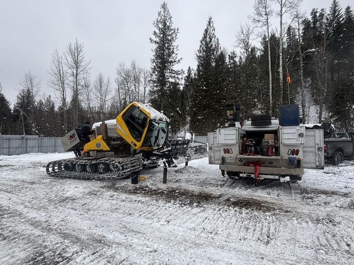 🚨 The Work Never Stops at the FSA 🚨

Here&rsquo;s a look at what we've been working on behind the scenes already this week &ndash; this is your trail dollars at work...

BumbleBraap (Coal Creek and Morrissey cat) ✅ Changed engine oil &amp; filter ✅