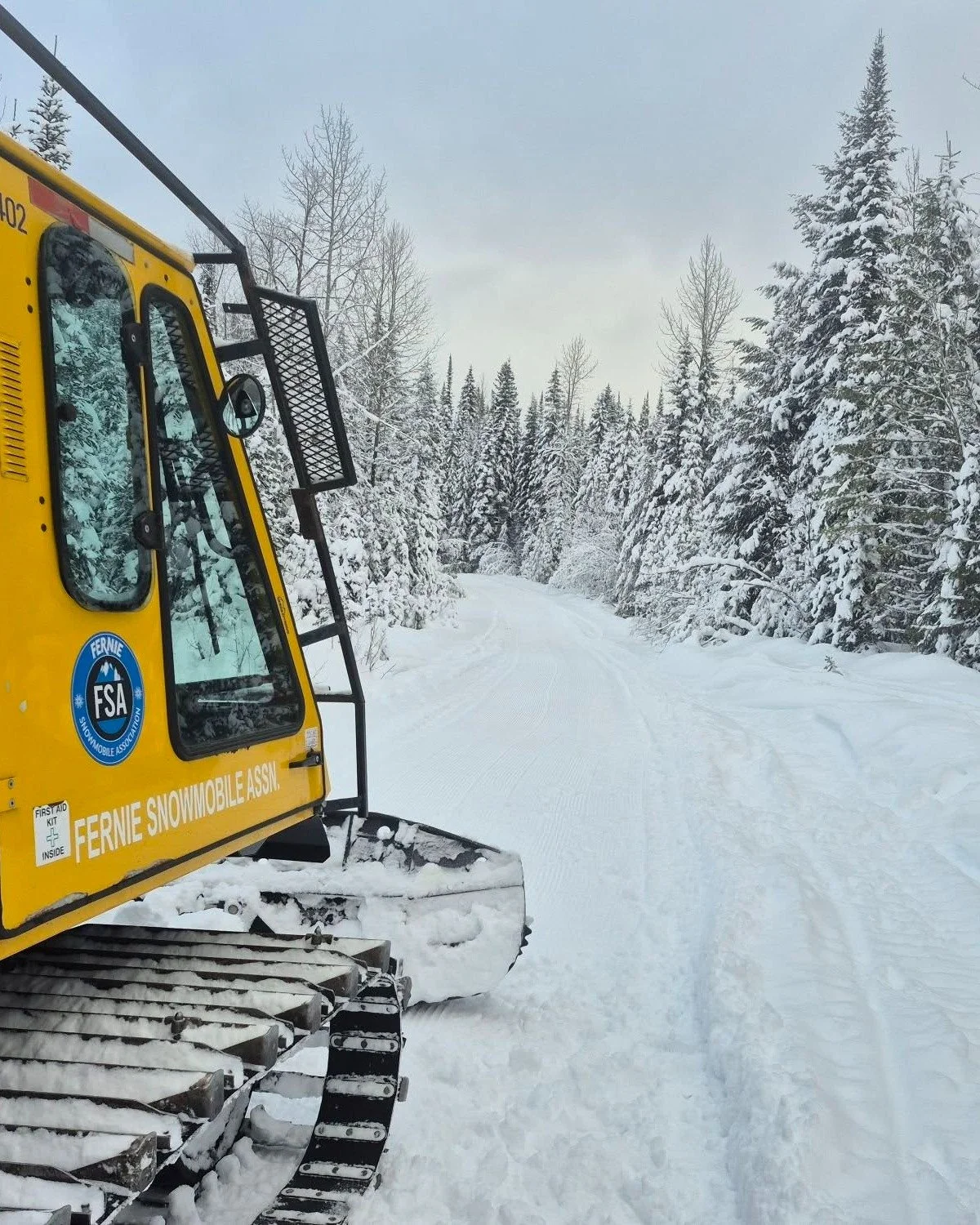 Well done team. We love it when sledding is a family affair.

Trail update:
Nearly wall-to-wall grooming last night, including Hartley, Coal Creek, Morrissey main trails, and Corbin. Huge thanks to the crew for putting in the hours.

Looking ahead 👇