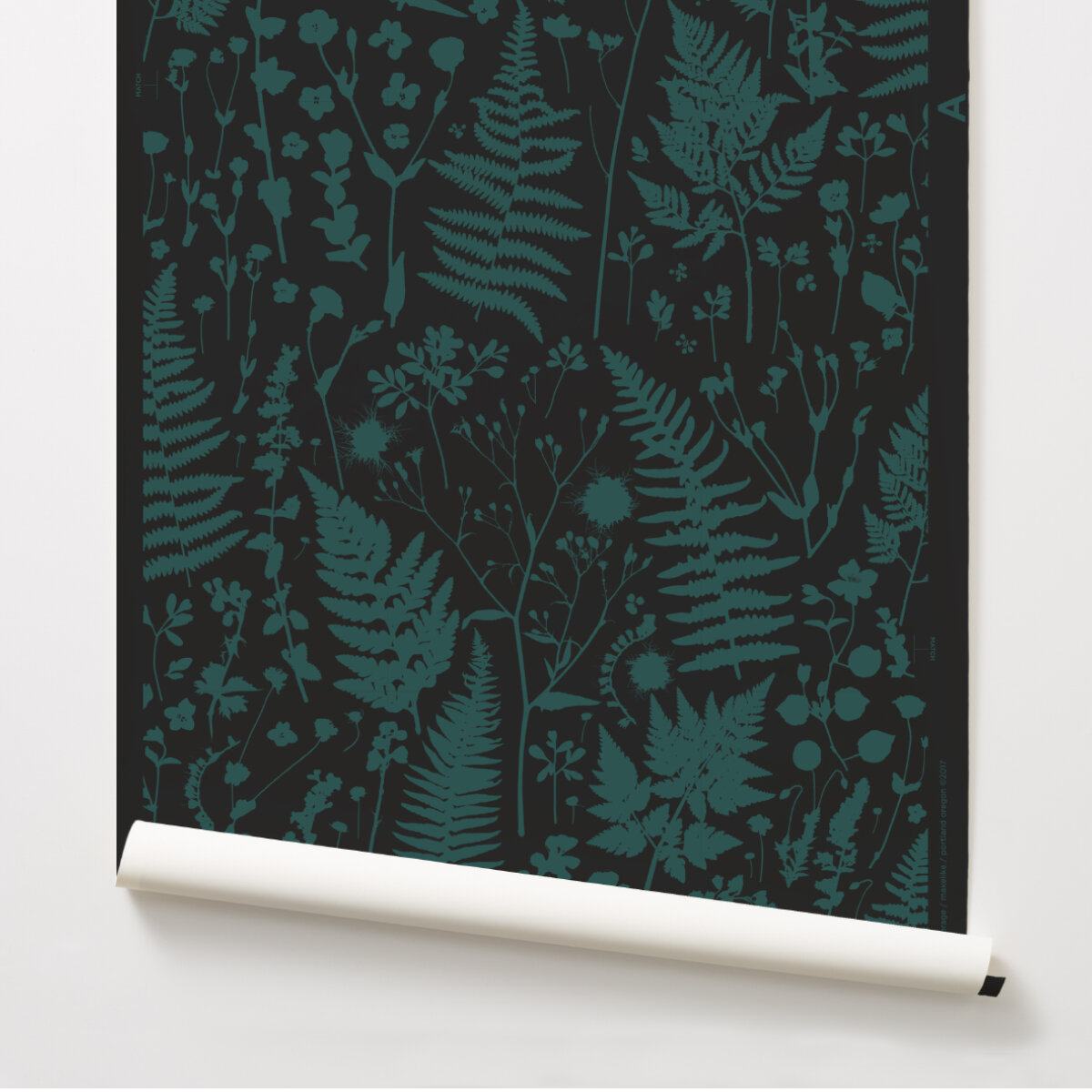 ML0117_Forage_Roll_GreenonBlack.jpeg