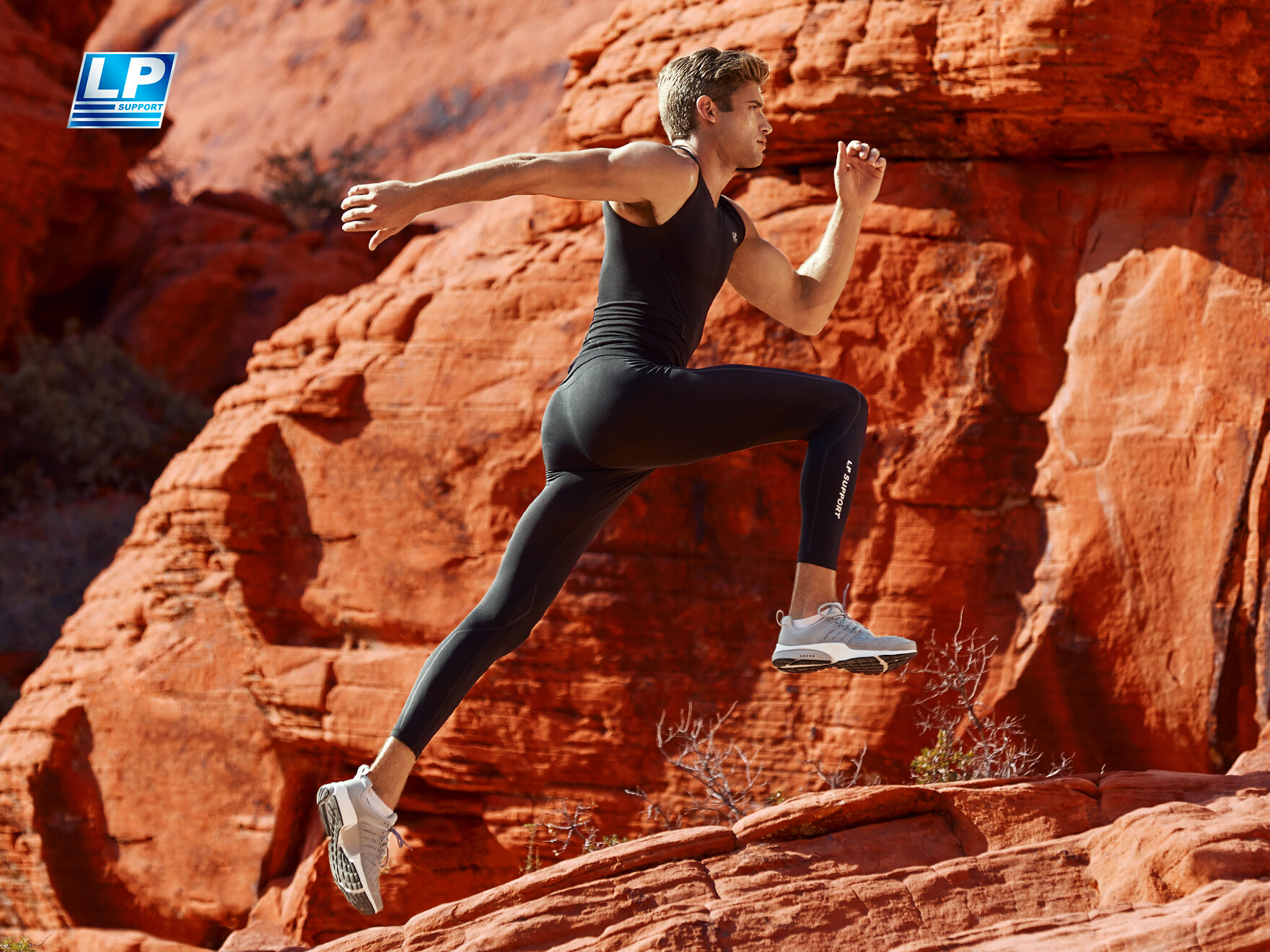 台北服飾網拍攝影修圖師｜歐美風時尚服飾型錄人像精修