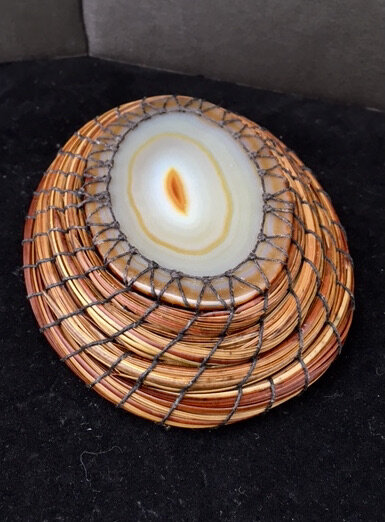 SQ agate 698, back.jpeg