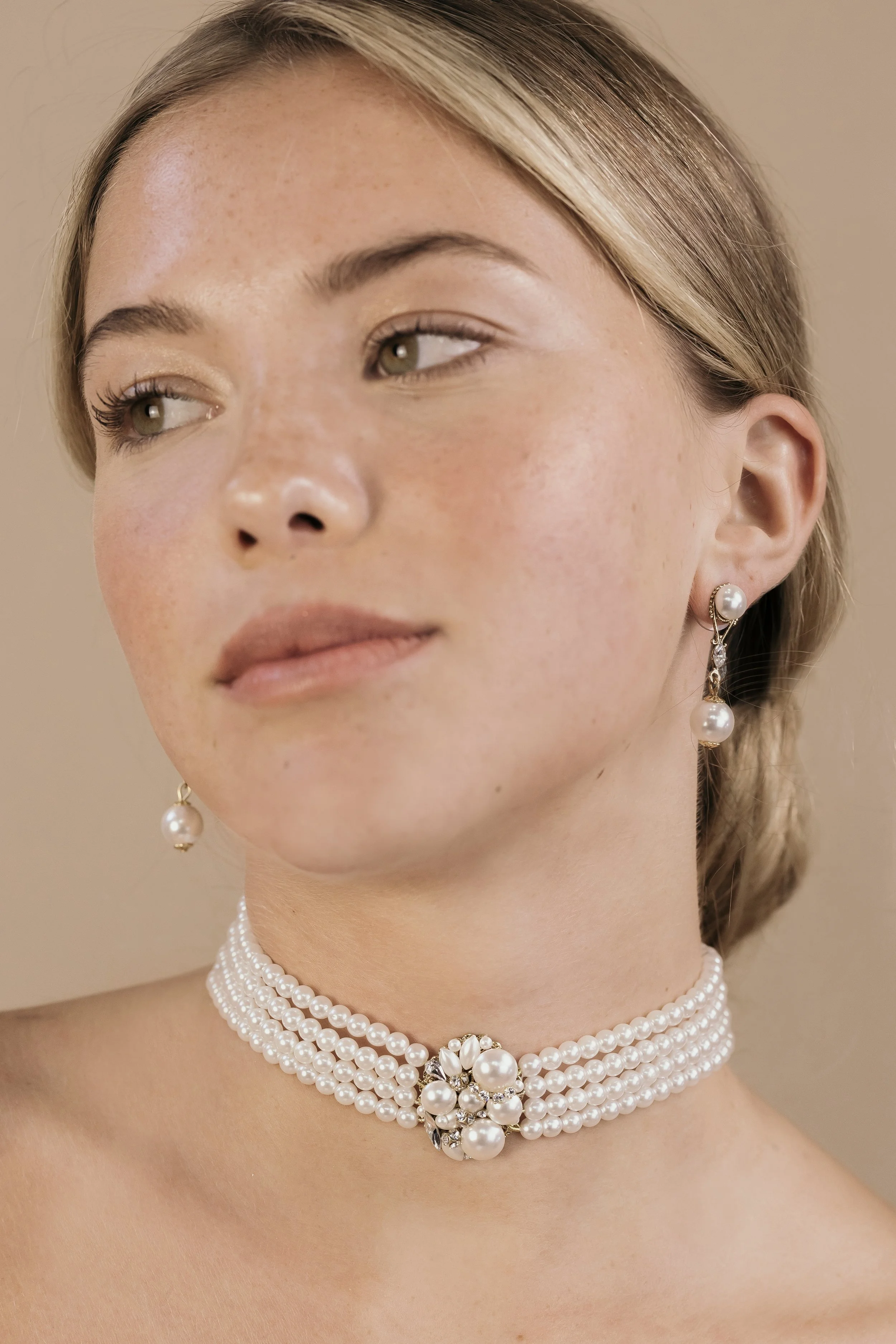 CHOKER 26-11-AG ALBOR  1.jpg