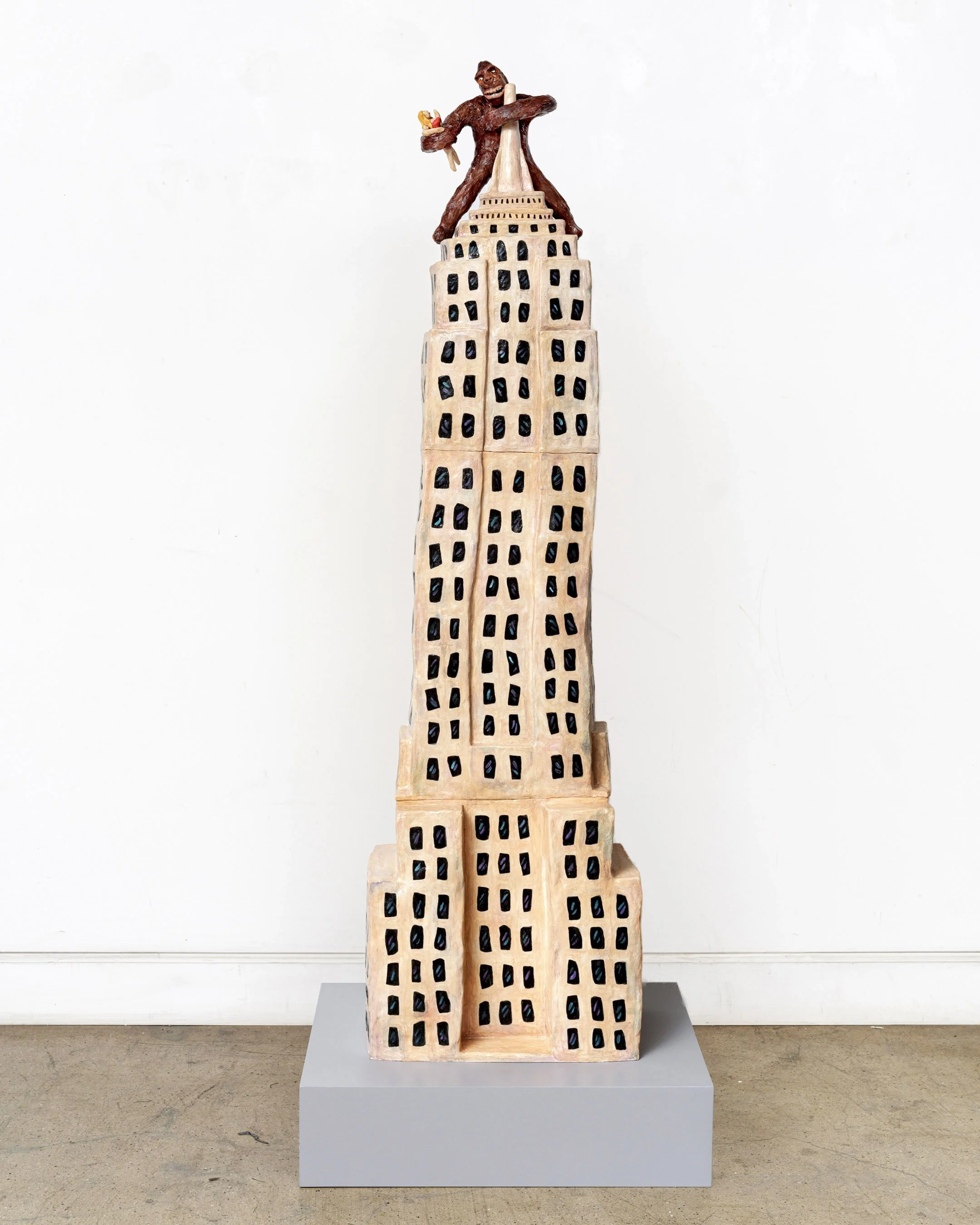 EMPIRE STATE BUILDING Featuring King Kong