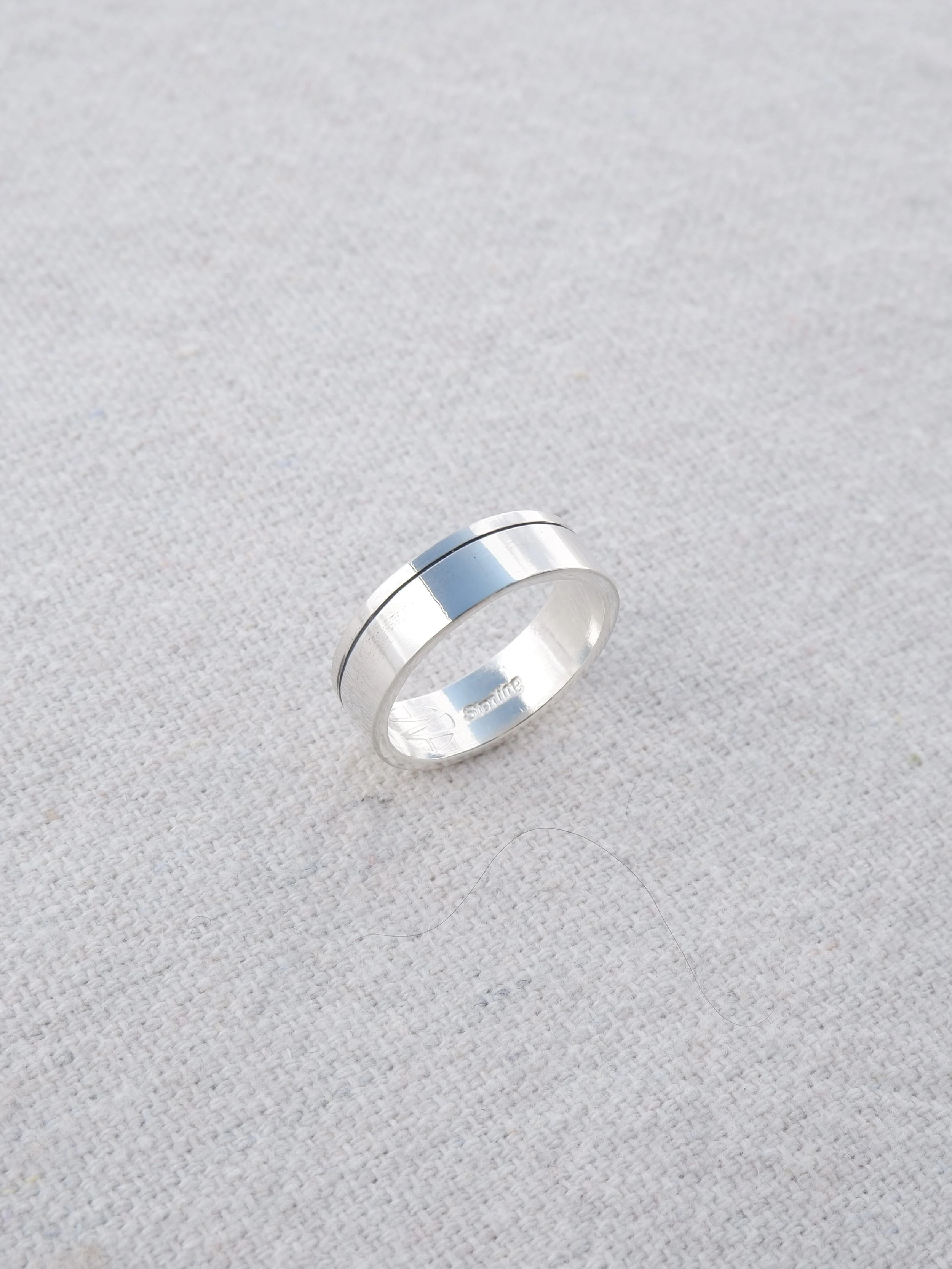 ENB jewelry instructor wide band ring polishing class.jpg