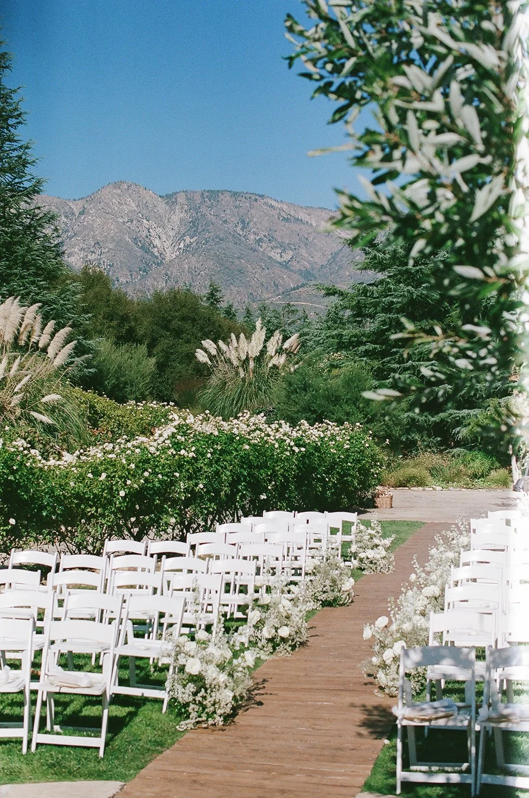 Sunandpeakstudios-AlexisAndEvanWeddingFilm-Delivered-77.jpg