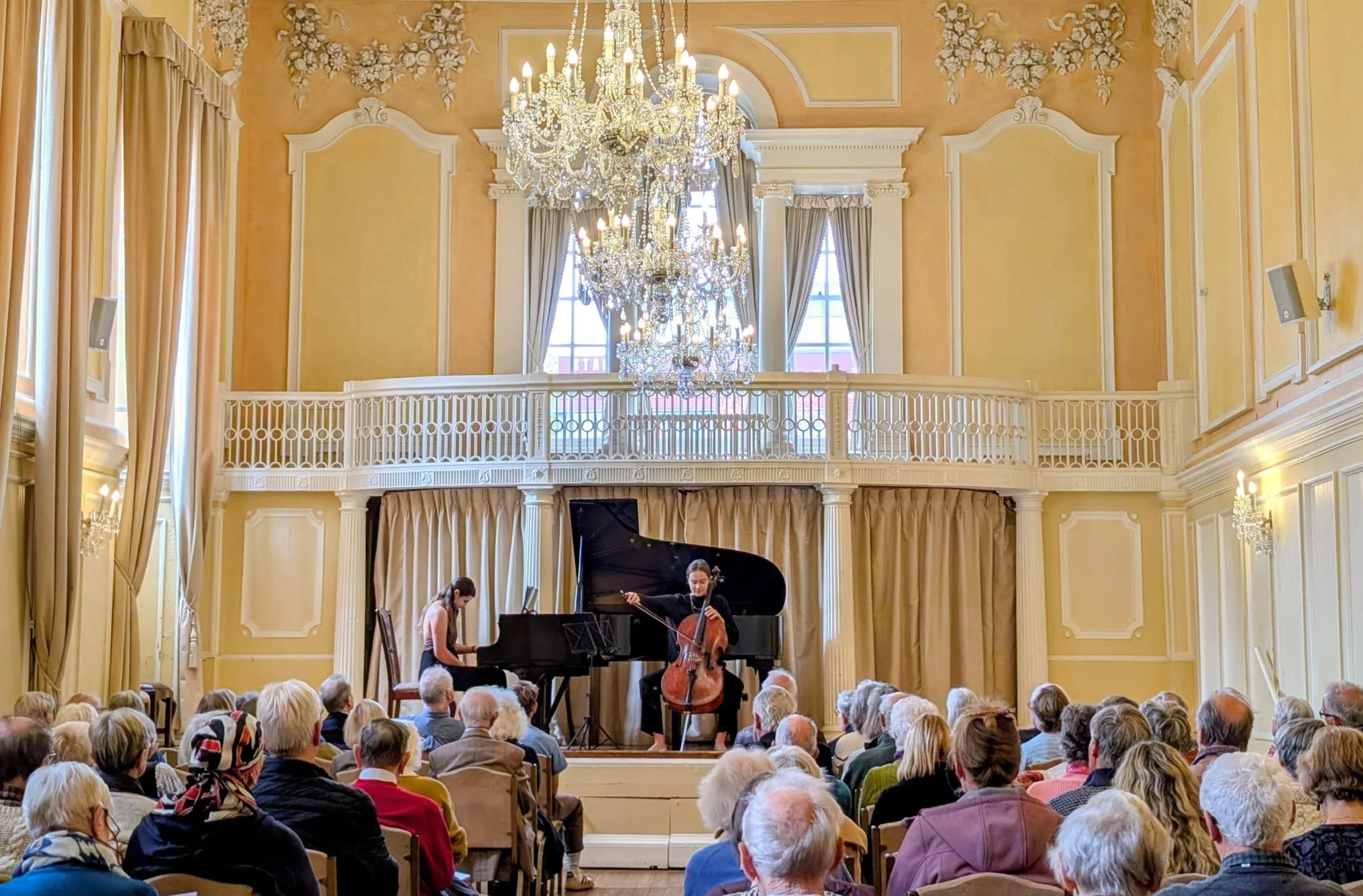 Laura MacDonald - cello & Anastasia Kulikova - piano