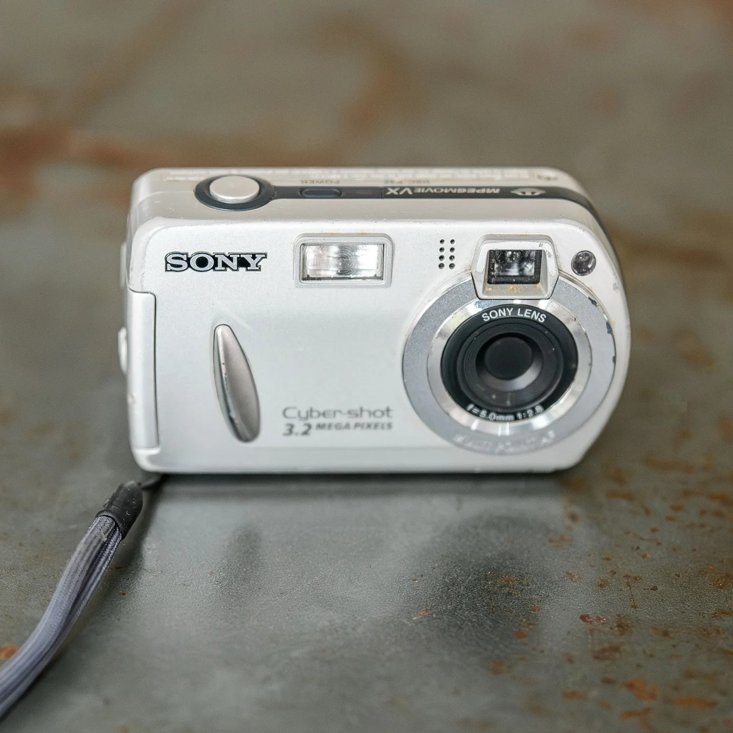 Sony Cyber-Shot DSC-P32