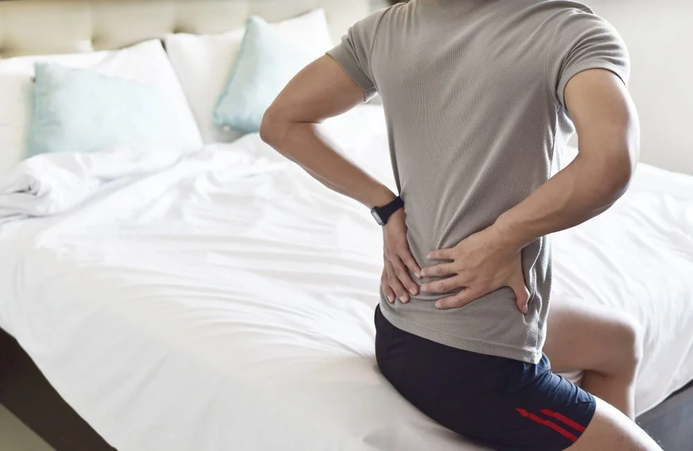 back-pain-sleeping-e1623241716313.jpg