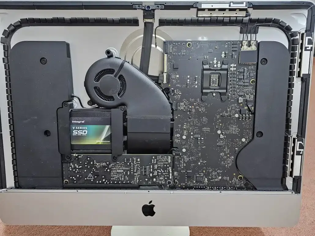 Open iMac-A2116-EMC-3195 Screen Removed.webp