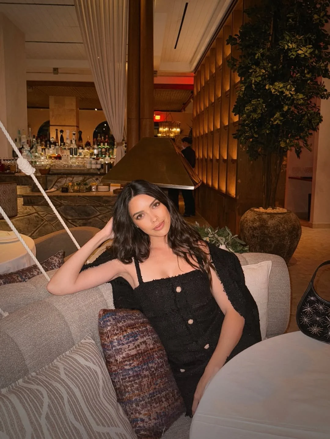 Transport yourself to the rhythm of the Aegean at AVA Coconut Grove, where shared plates, warm energy, and effortless evenings unfold. Reserve your escape via link in bio ✨ @melodydelafe