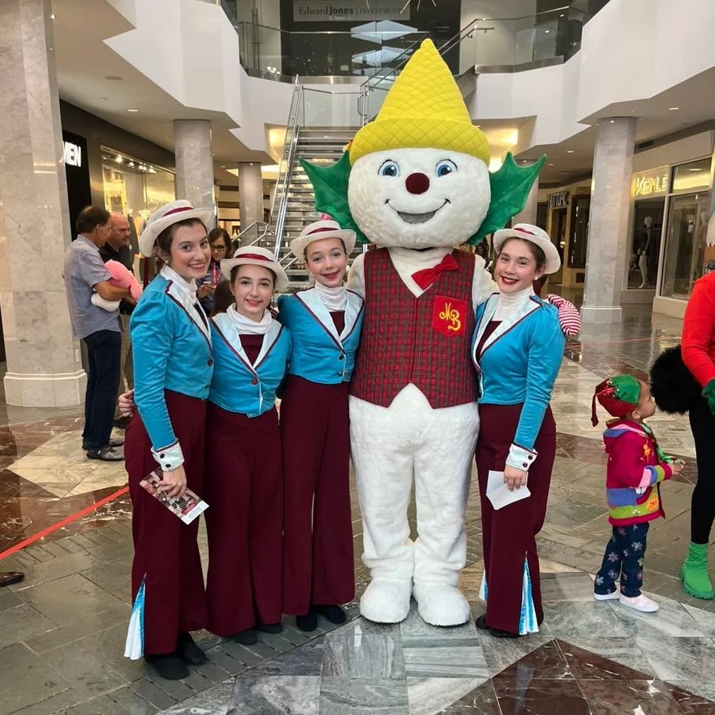 Feeling the holiday spirit with Mr. Bingle! 

Get your Nutcracker tickets NOW. Link in bio for tix! #mrbingle #nutcracker2025 #visionsofsugarplums #themostwonderfultimeoftheyear #ballet #followyournola #nolatradition #mahaliajackson #nutcracker #nola