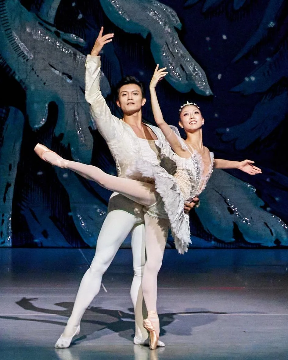 Cheers 2025!  A year filled with magic of snow! ❄️🩰❄️ #snow #nutcracker #nolanutcracker #dance #dancer #dancerlife #noladance #noladancers #ballet #nolaballet #followyournola #onlyinnola #onetimeinnola