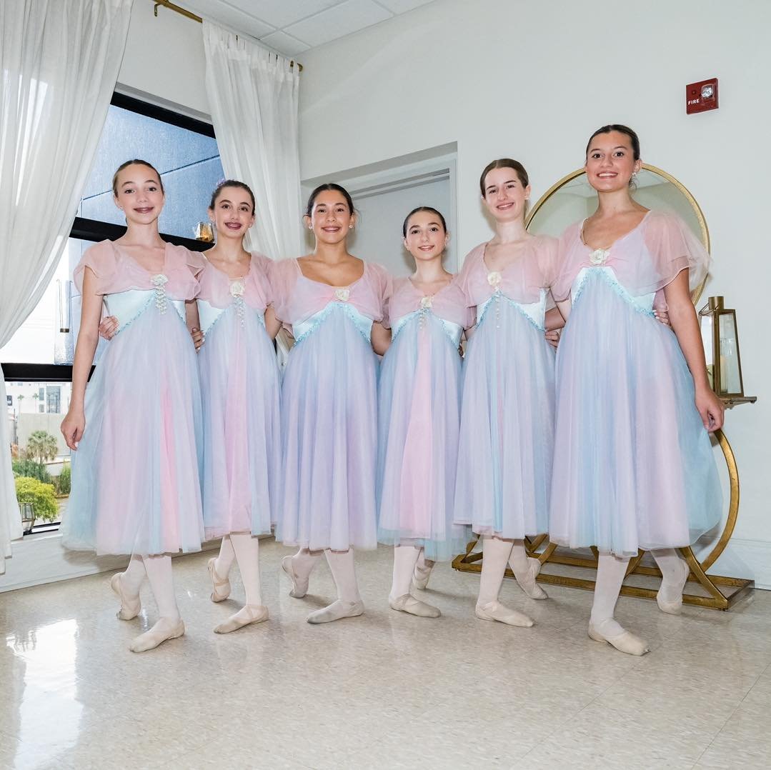 Our beautiful dancers performing at La Fete du Ballet last weekend! 🩵🩰🩵🩰

#dancer #dancerlife #noladance #noladancers #ballet #nolaballet #followyournola #onlyinnola #onetimeinnola  #nolaevents #gala #lafete #fundraiser #fundraiserevent
