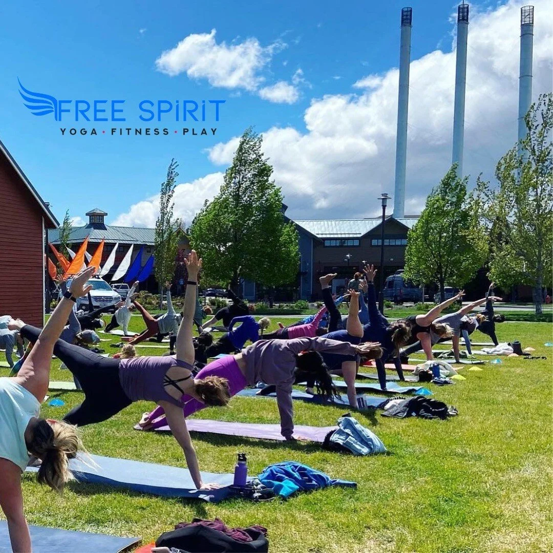 📣 Studio Partner gratitude! Thank you @freespirityogafitnessplay for partnering with us and sharing your lovely space in the heart of the @oldmilldistrict! 

#inbend and dreaming of riverside yoga in the sun (and who isn't?) -- check out this great 