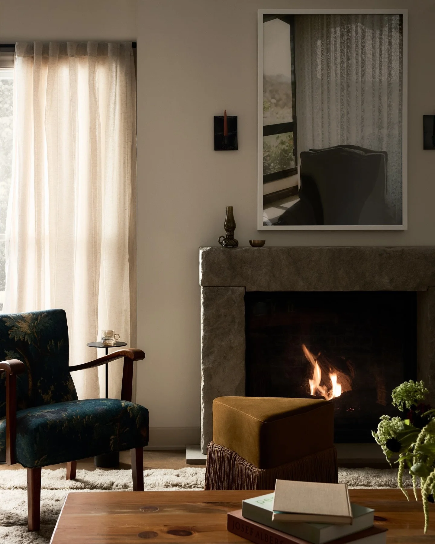 Snowy Saturday moments at our #yispringlake project ⛄️❄️

Design: @yondinteriors 
Builder: @insigniahomes 
📷: @lissmabey